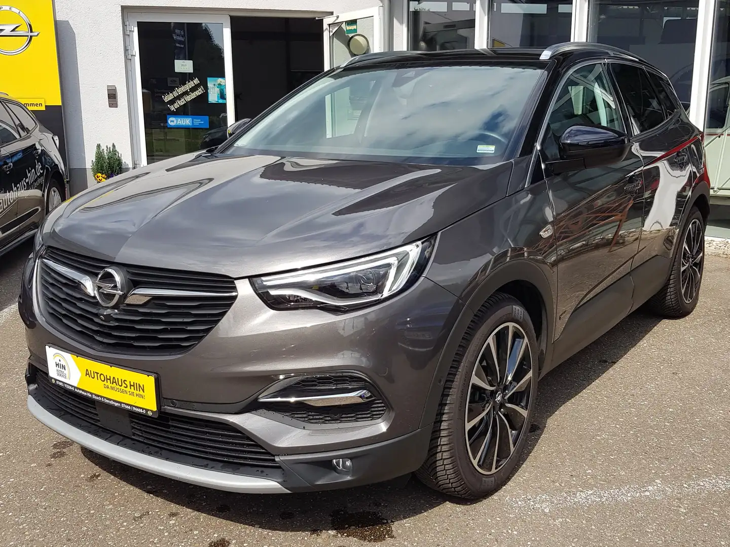 Opel Grandland X 1.6Turbo Ultimate Plug-in-Hybrid 4x4 Grau - 1