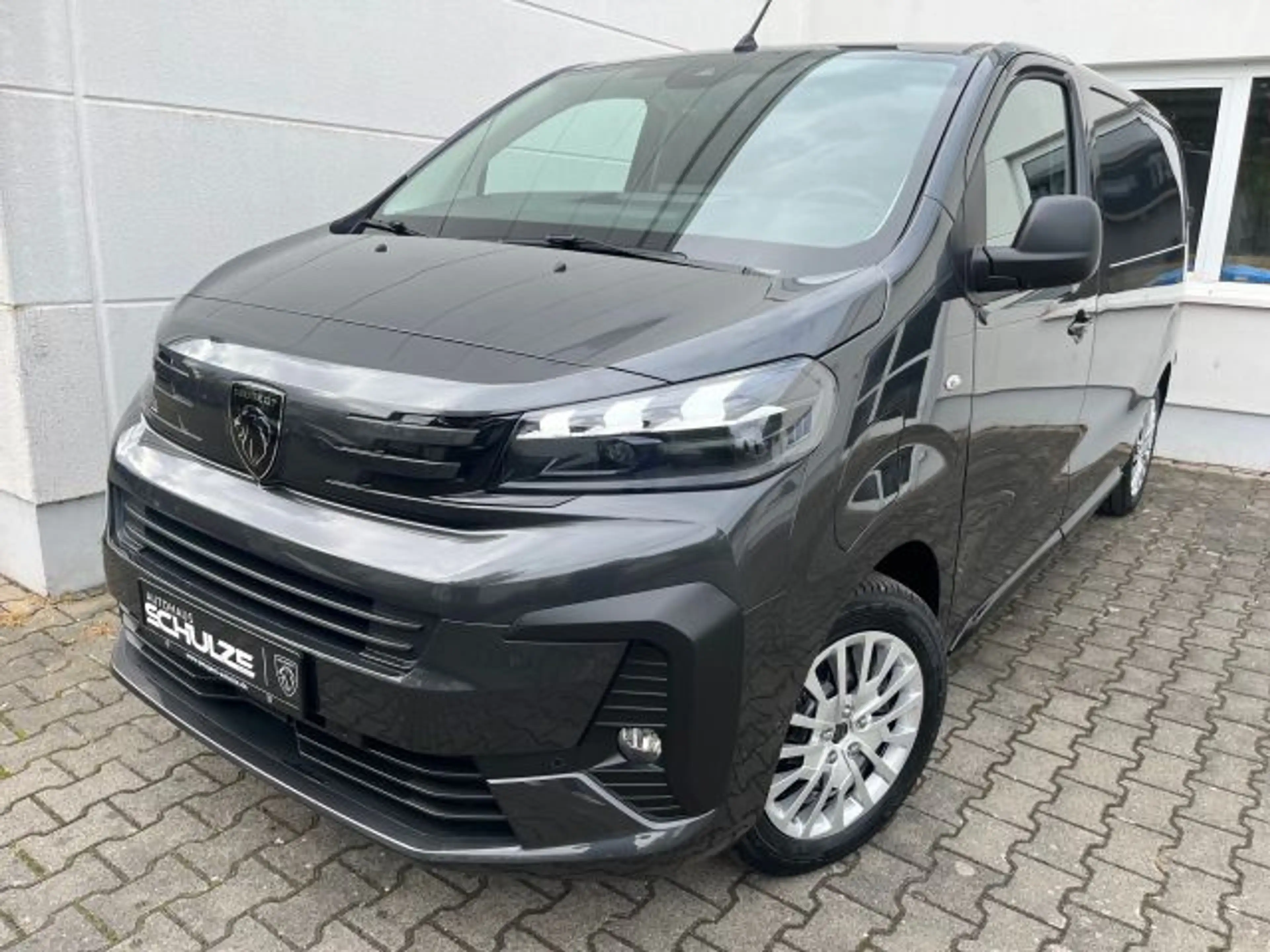 Peugeot Expert e-Expert L2 (75kWh)