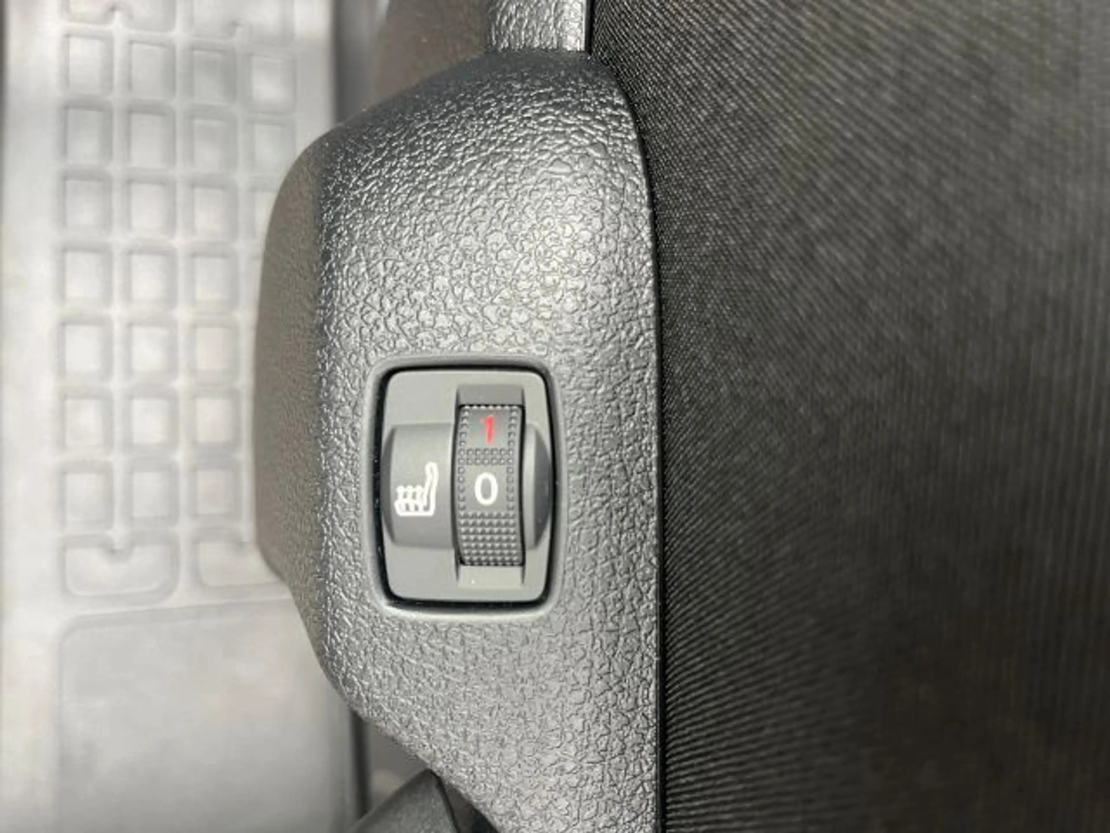 Peugeot Expert e-Expert L2 (75kWh) — photo 13