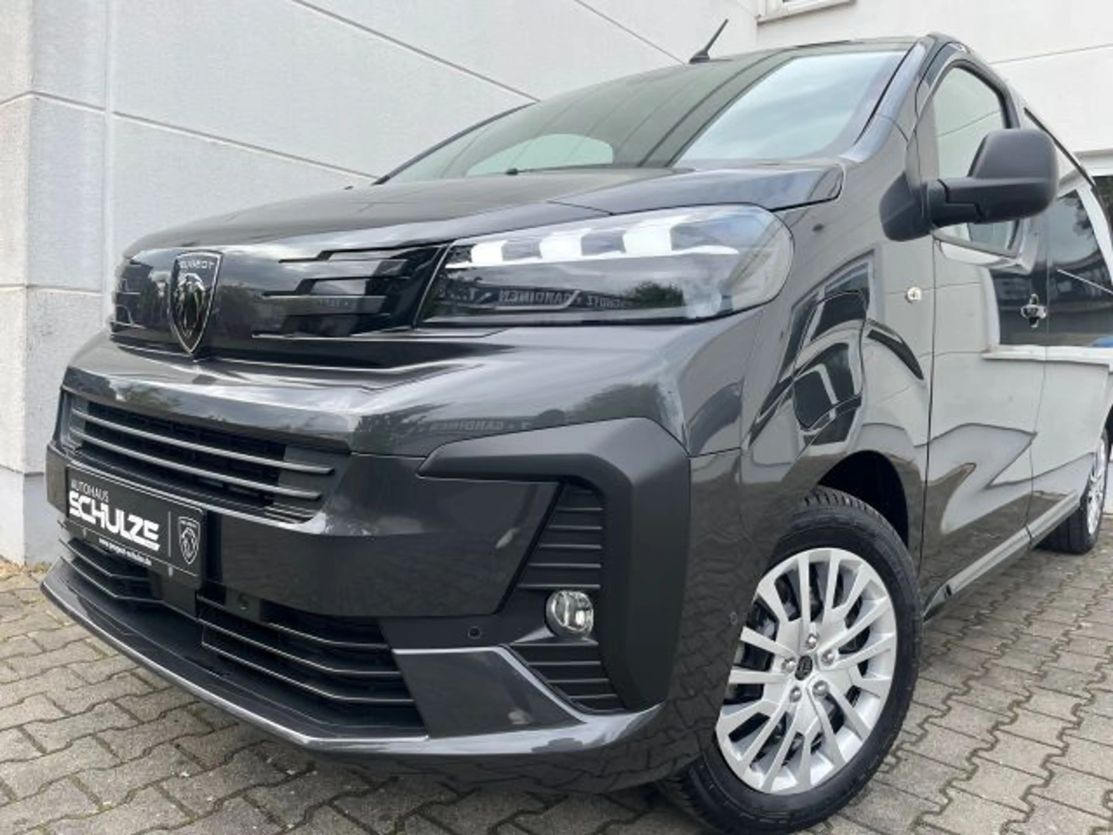 Peugeot Expert e-Expert L2 (75kWh) — photo 2