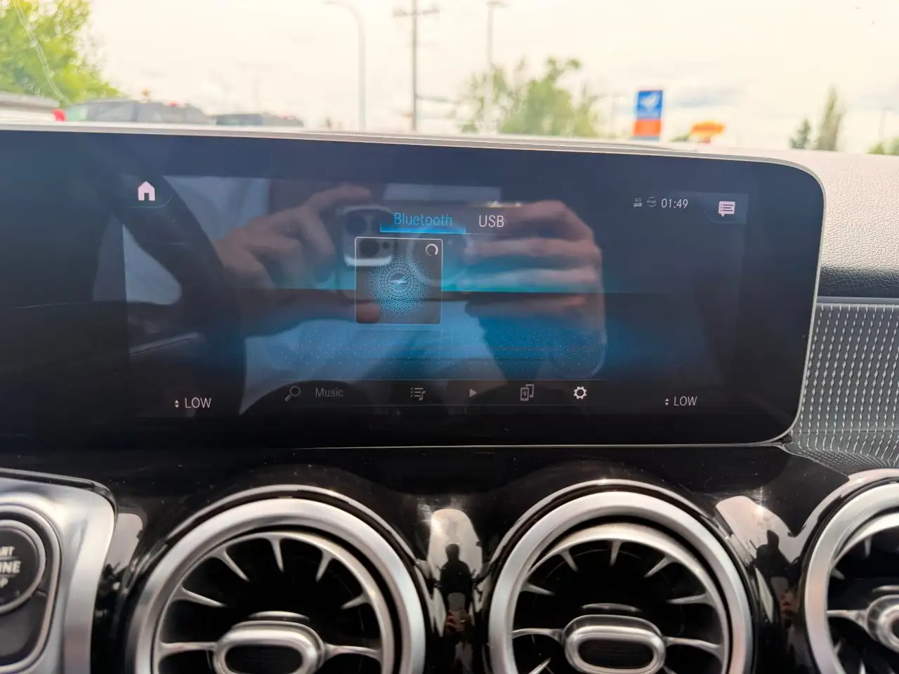 Mercedes-Benz GLB снимка Mercedes-Benz GLB