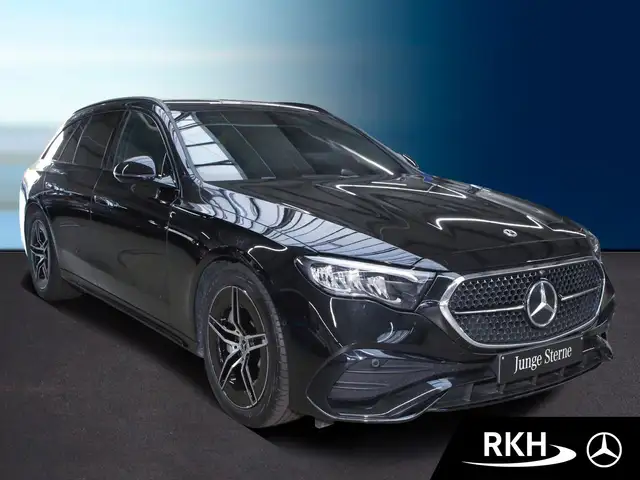Mercedes-Benz E-Class view 2