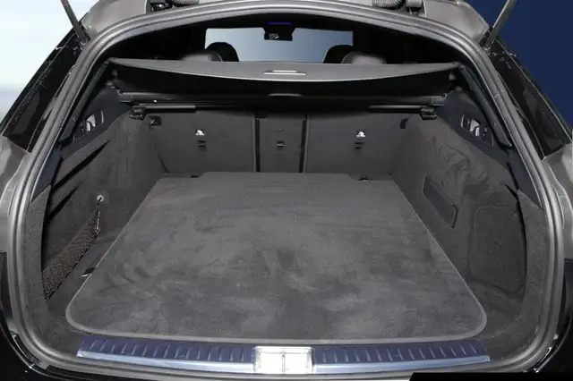 Mercedes-Benz E-Class view 15