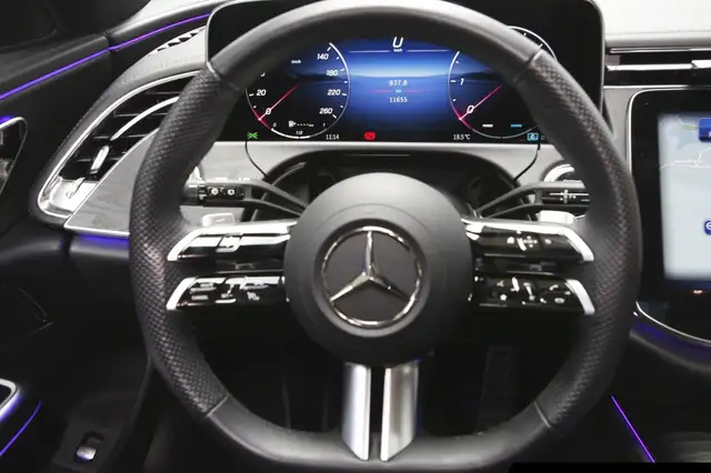Mercedes-Benz E-Class view 13