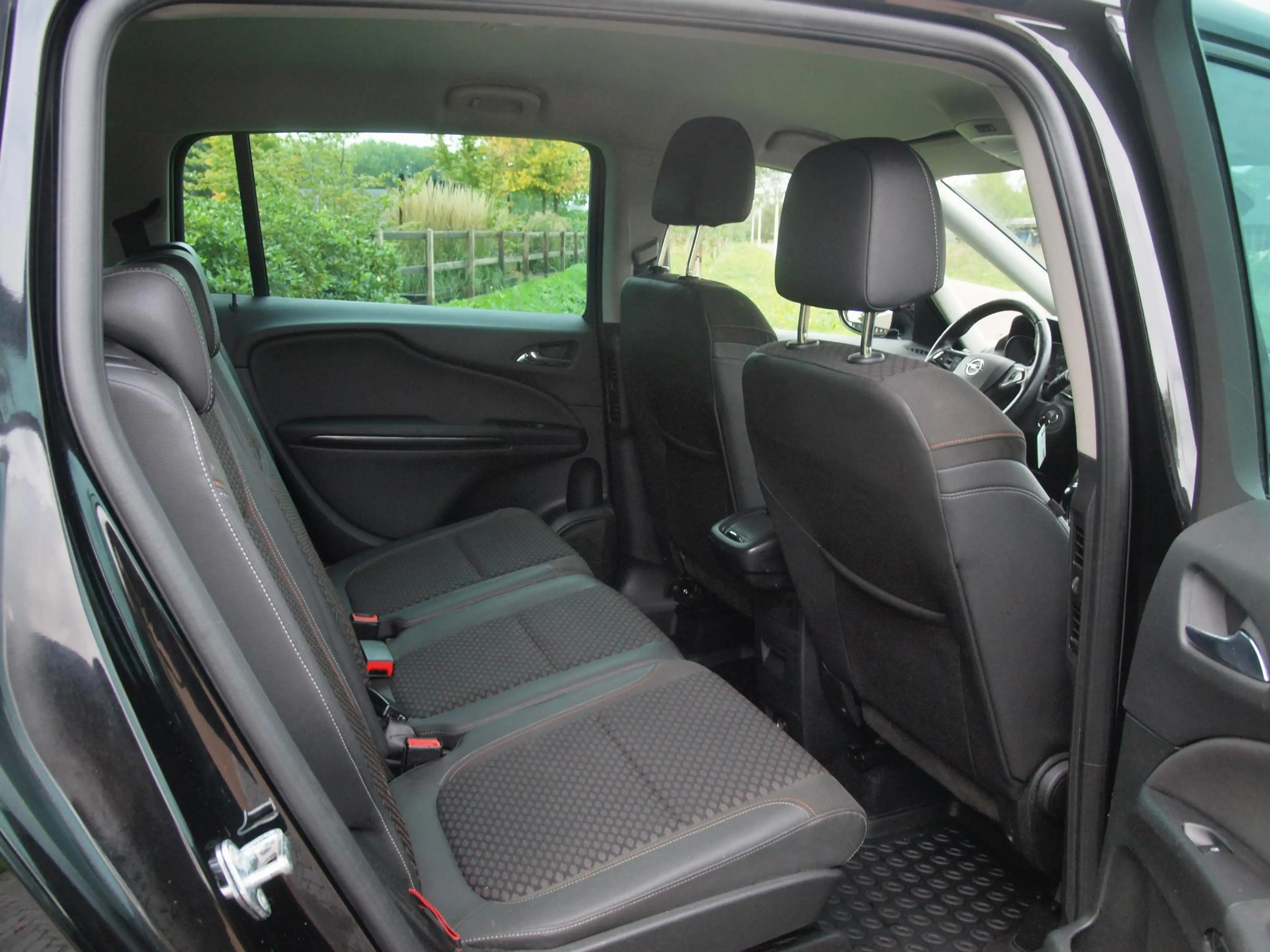 Opel Zafira 1.4 Turbo Online Edition 7p. | 7-persoons | Camera — photo 28