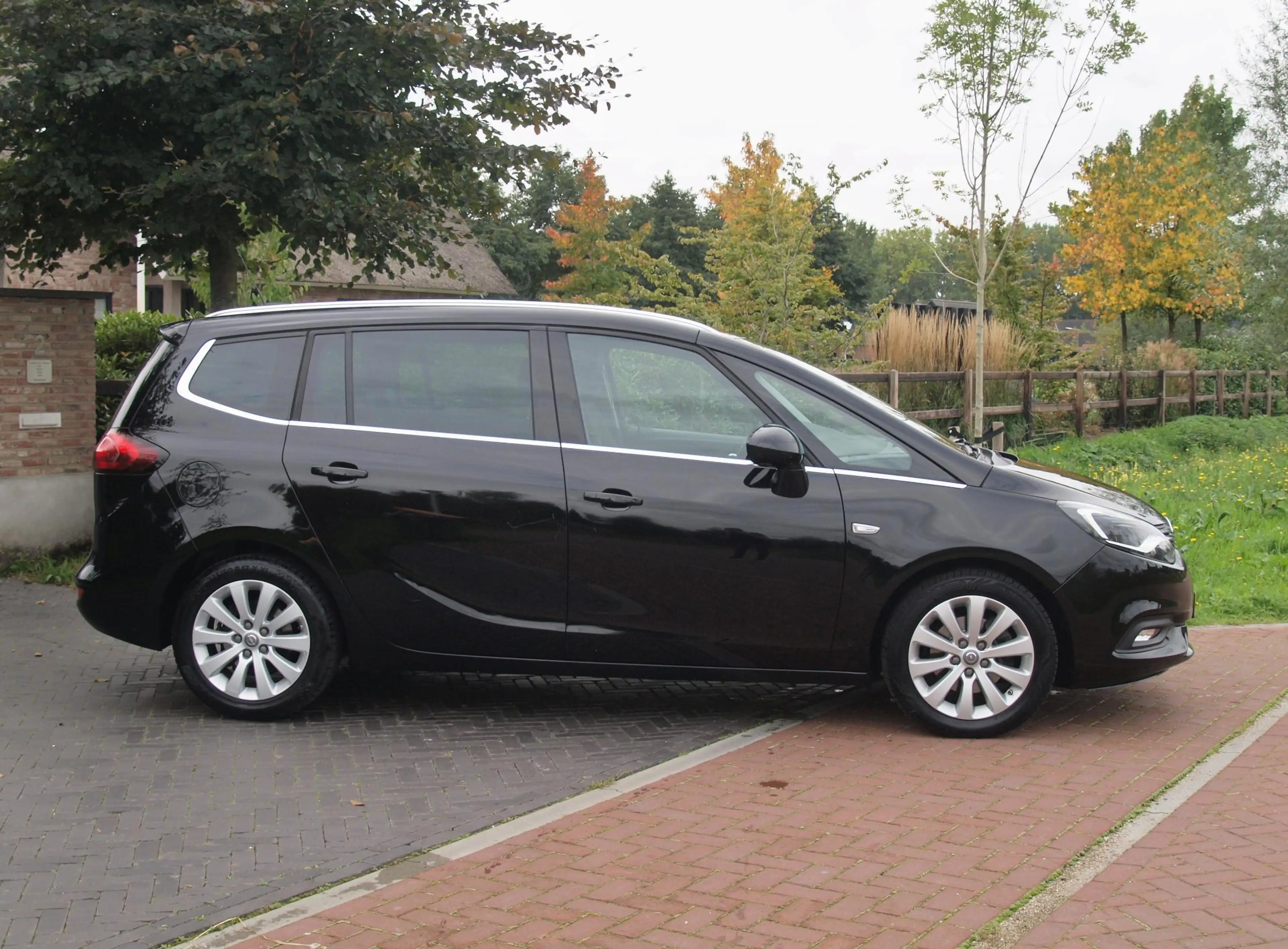 Opel Zafira 1.4 Turbo Online Edition 7p. | 7-persoons | Camera — photo 11