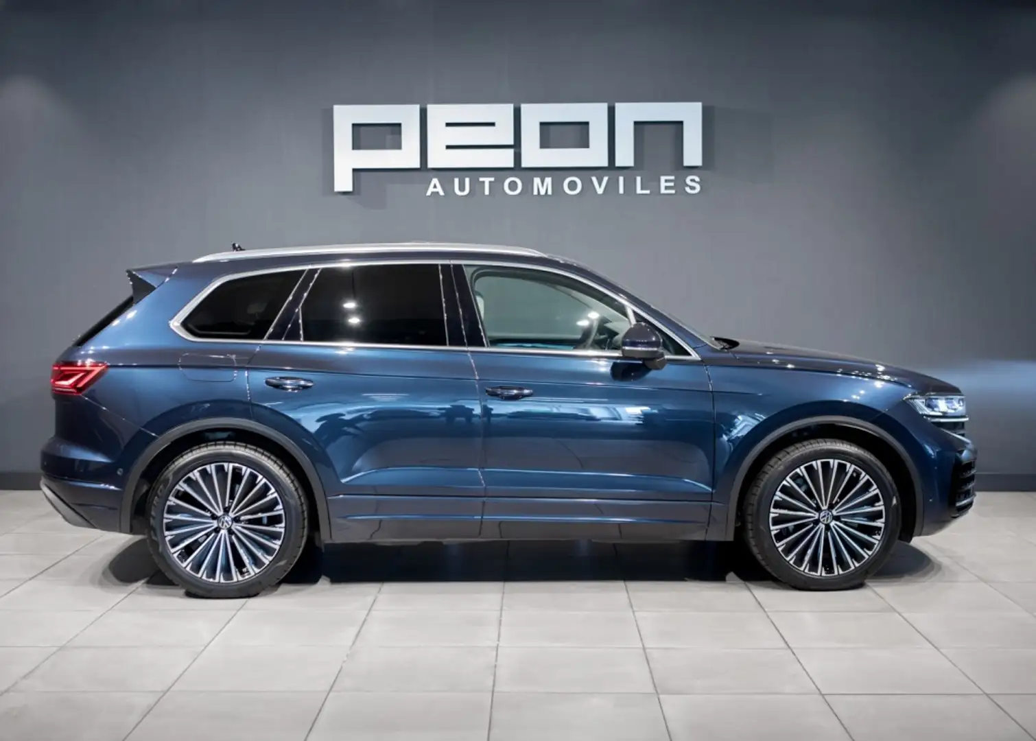 Volkswagen Touareg 3.0TSI V6 eHybrid Elegance 4Motion Tiptronic 280KW Azul - 2