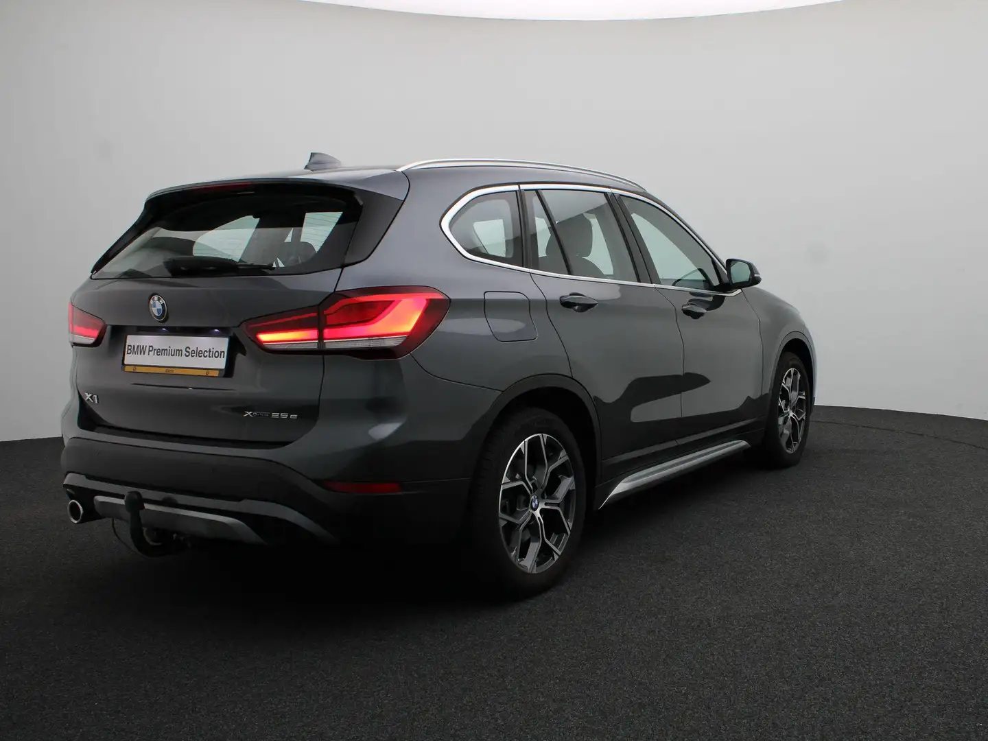 BMW X1 xDrive25e High Executive | xLine | Audio Media Pac Grijs - 2