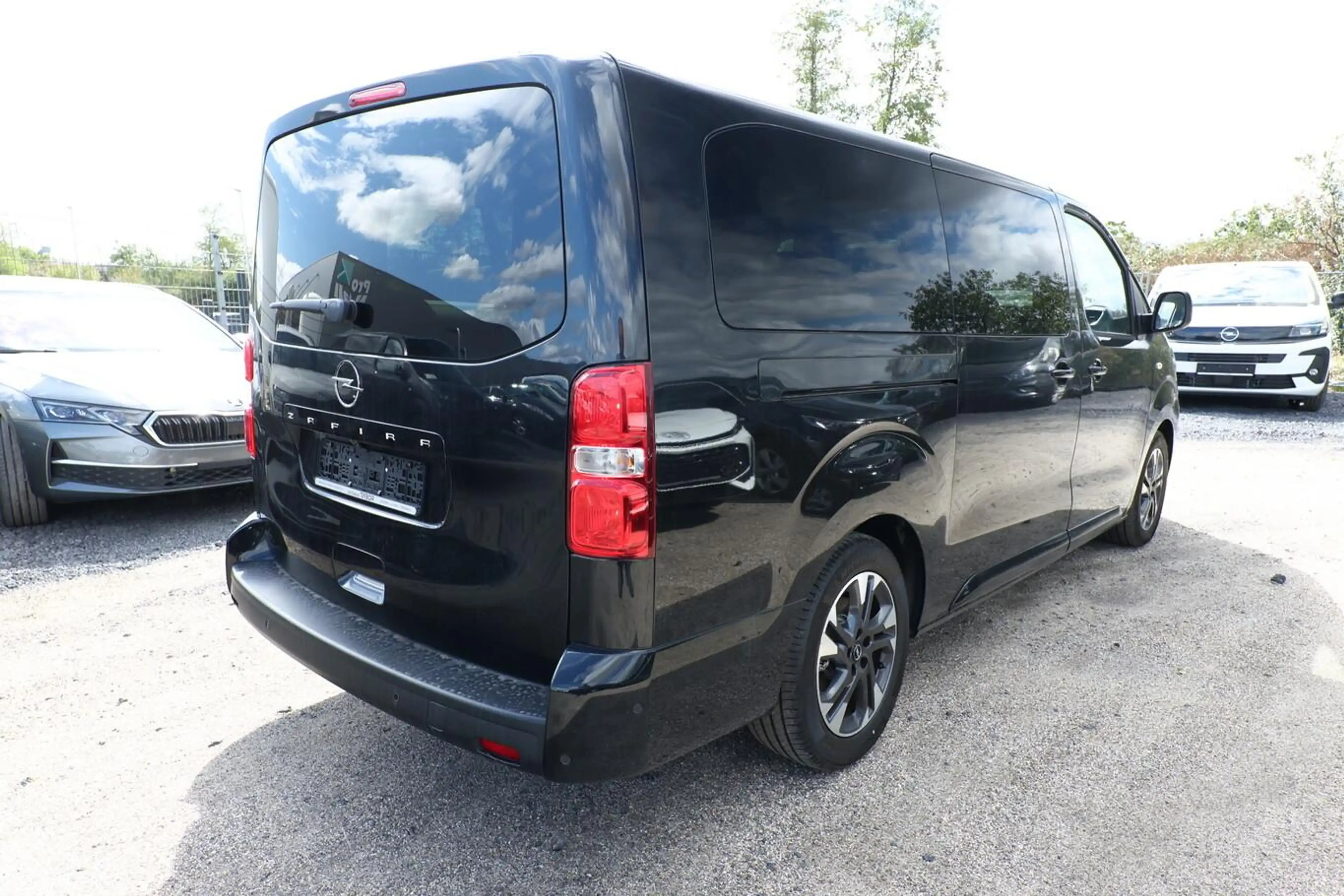 Opel Zafira GS AT8 XL 8-S Nav Massage Kam SHZ KlimaP 132 kW... — photo 3
