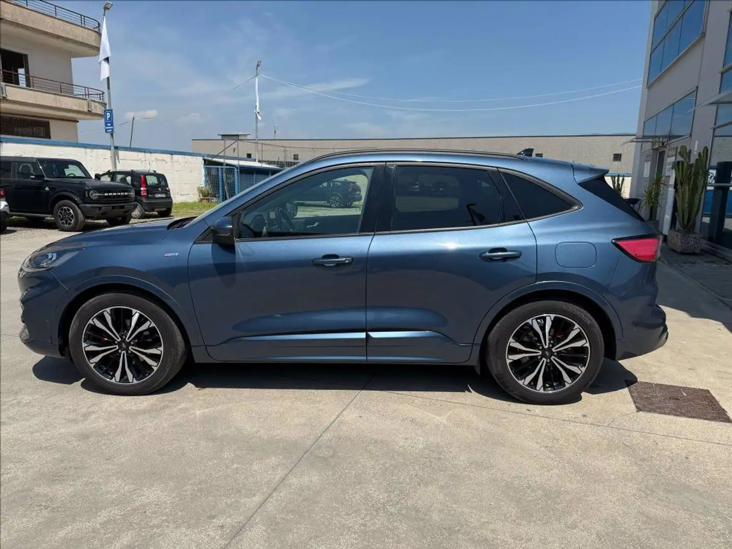 Ford Kuga 1.5 ecoblue st-line x 2wd 120cv auto Blauw - 2