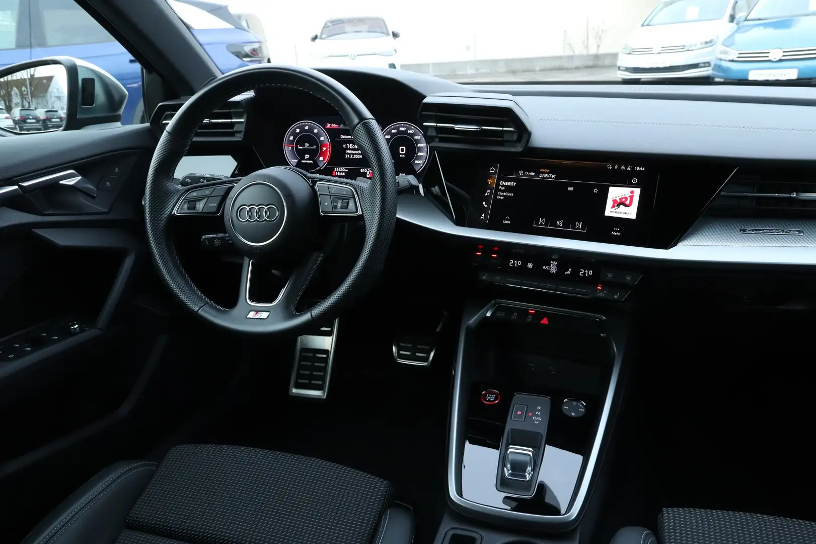 Audi S3 Limousine 2.0 TFSI quattro GRA*NAVI*SHZ Schwarz - 2