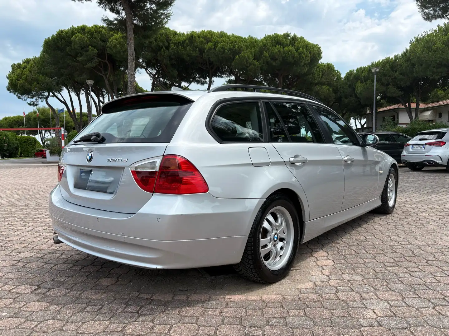 BMW 320 320d Touring Eletta - 2