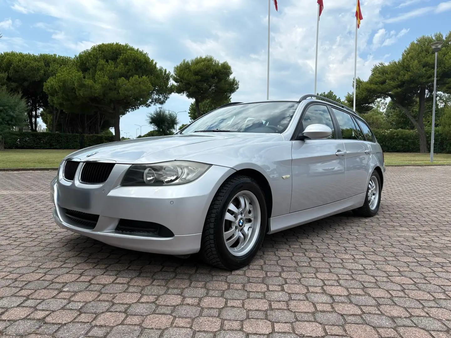 BMW 320 320d Touring Eletta - 1