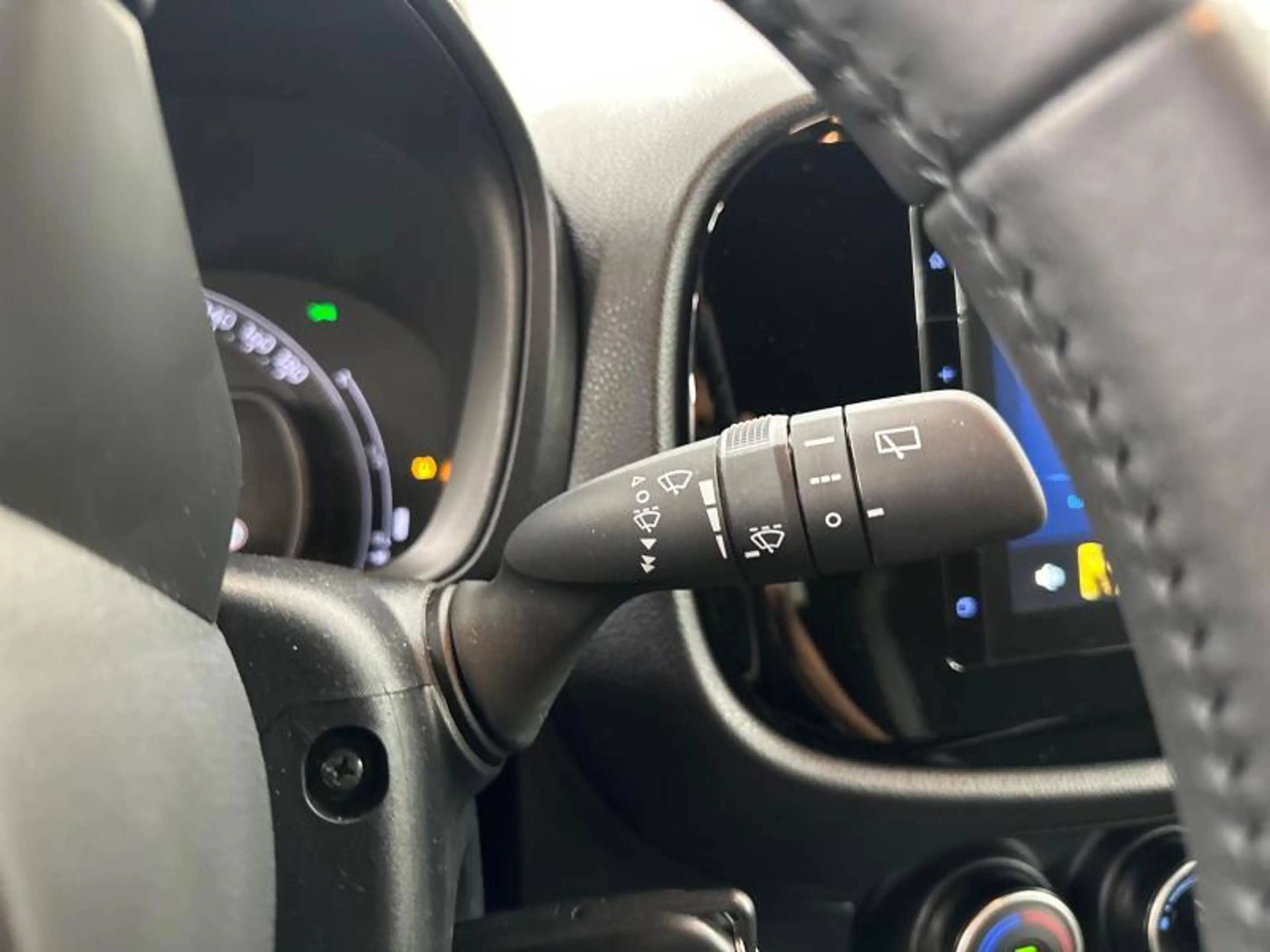 Toyota Aygo X AT Pulse | carplay | camera — photo 20