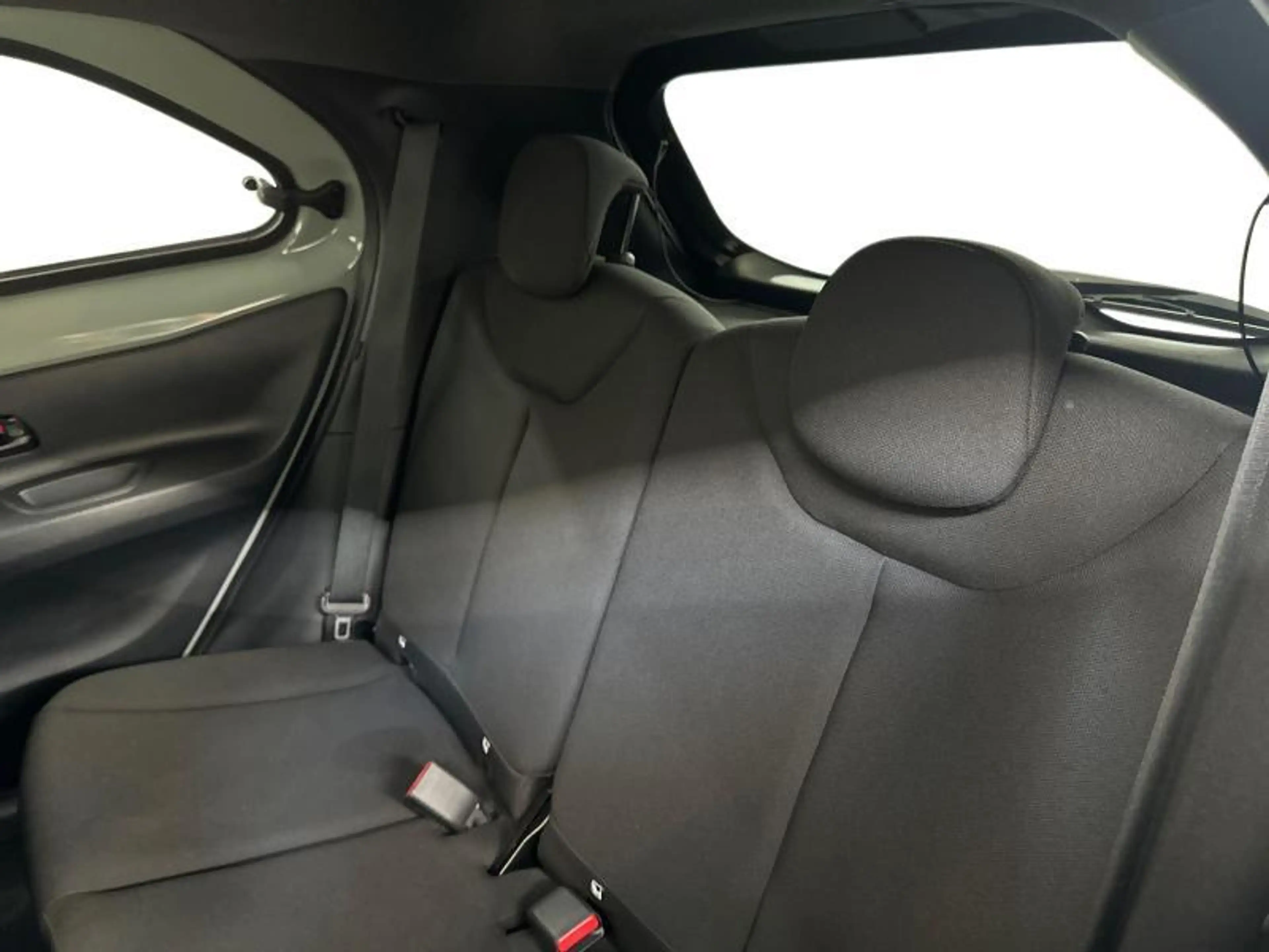 Toyota Aygo X AT Pulse | carplay | camera — photo 10