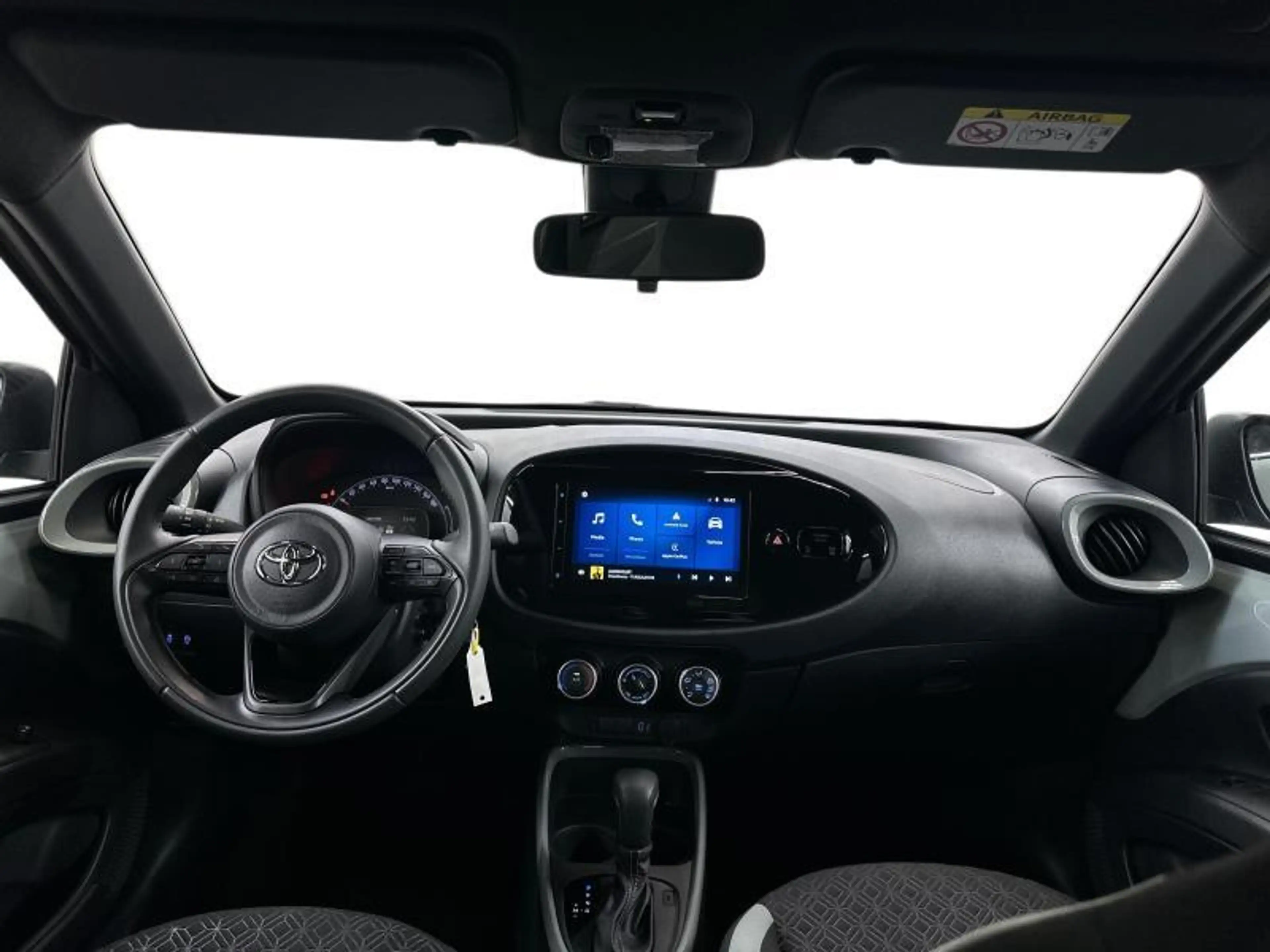 Toyota Aygo X AT Pulse | carplay | camera — photo 7