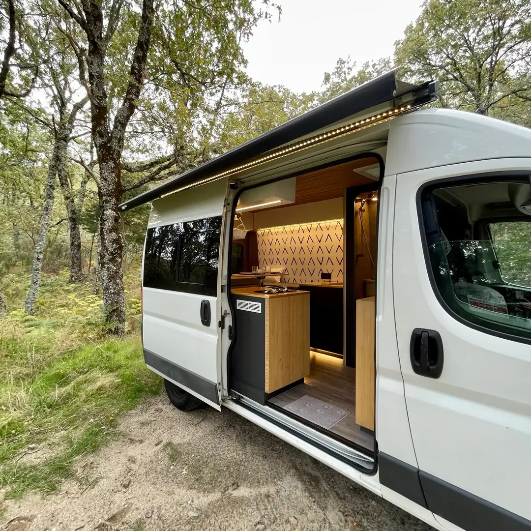 Citroen Jumper Jumper Fg. 2.2HDI 35 L2H2 150 Blanco - 1