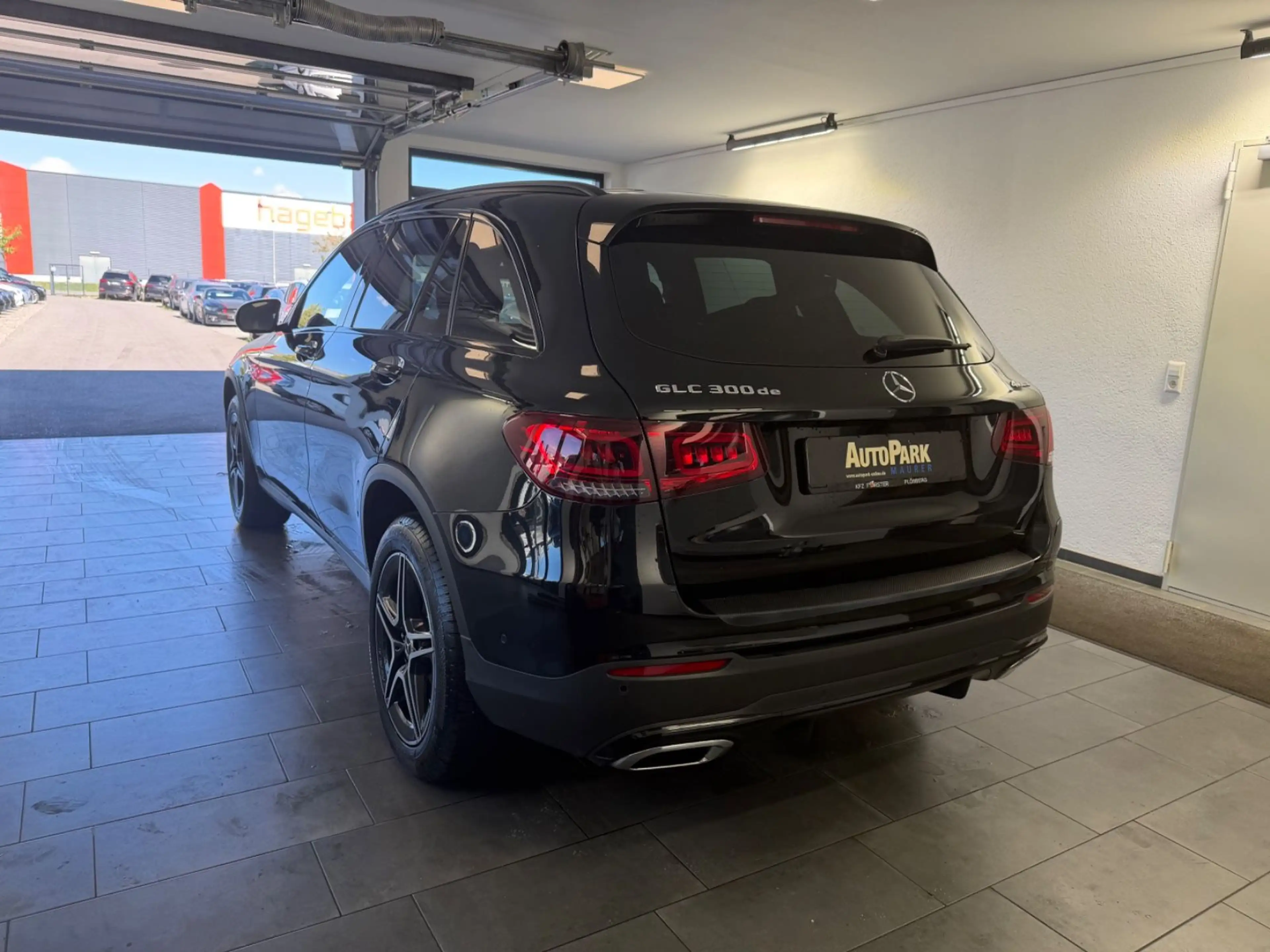 Mercedes-Benz GLC 300 de 4M AMG | AHK | DISTRO | MEMORY | NIGH — photo 7