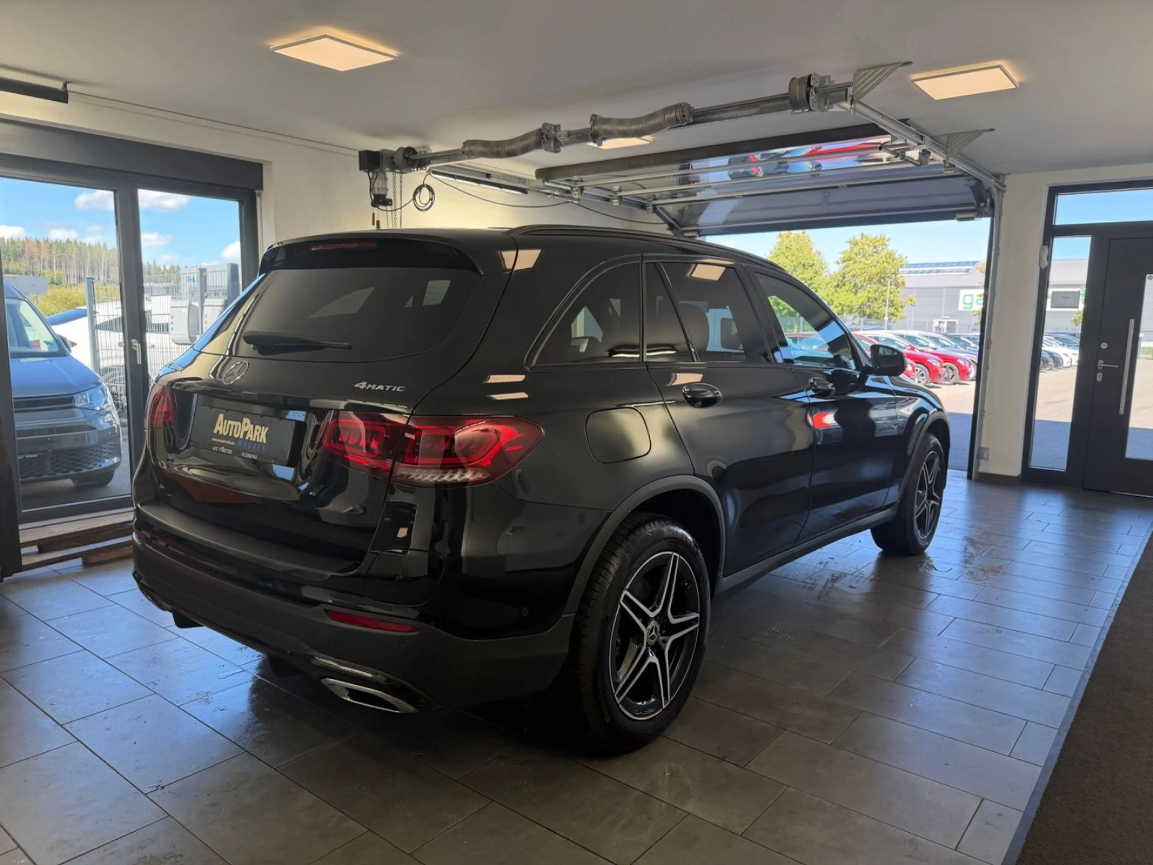 Mercedes-Benz GLC 300 de 4M AMG | AHK | DISTRO | MEMORY | NIGH — photo 5