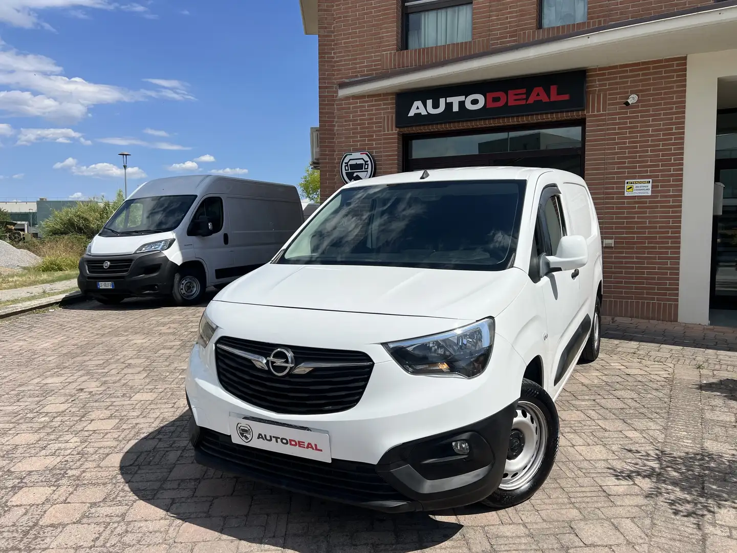 Opel Combo 1.5 HDI PASSO LUNGO 3 POSTI Blanco - 1