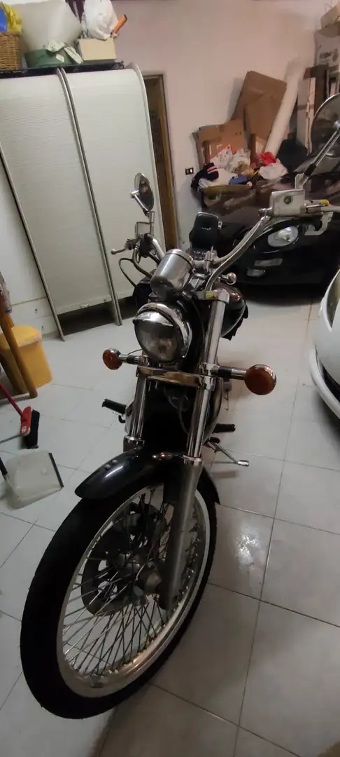 Suzuki VS 800 Noir - 2