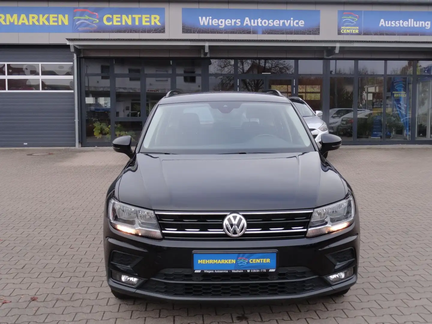 Volkswagen Tiguan Trendline BMT/Start-Stopp Schwarz - 1