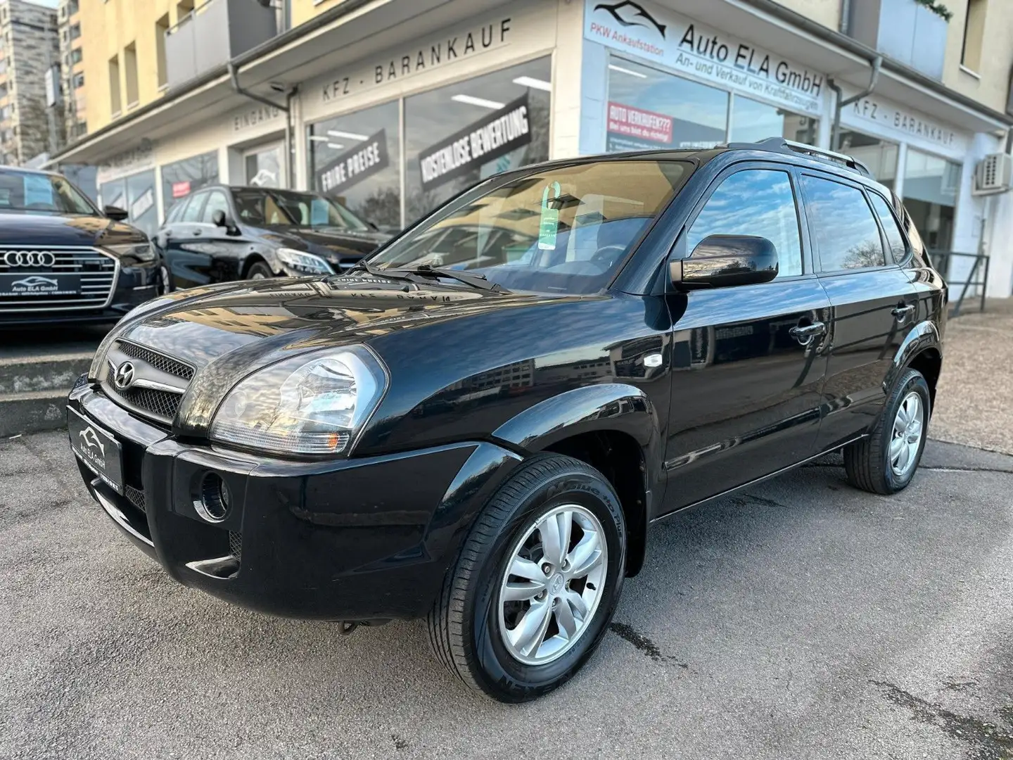 Hyundai TUCSON 2.0 GLS Edition 1.Hand|Klima|4*eFH Zwart - 2
