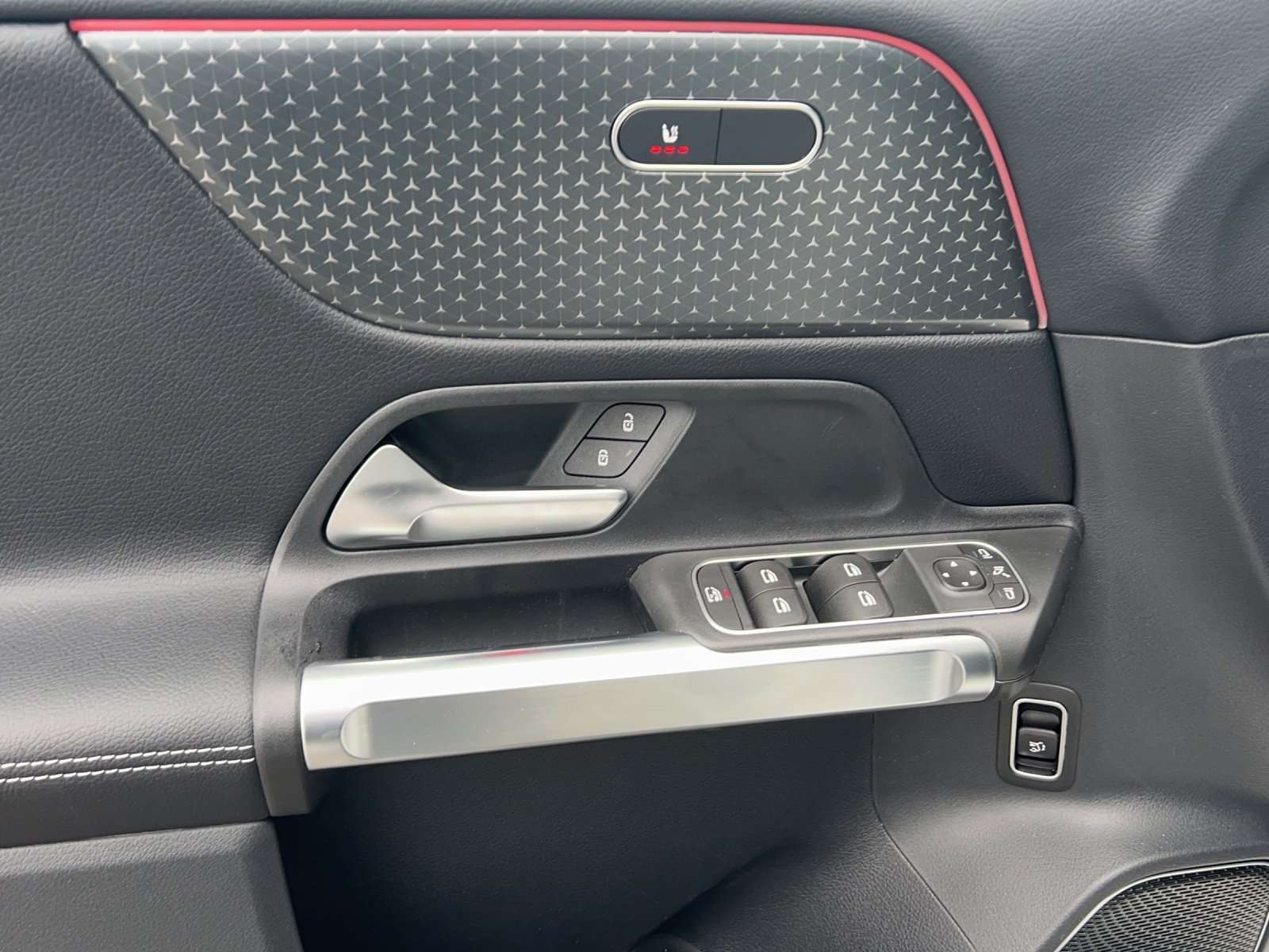 Mercedes-Benz GLB 250