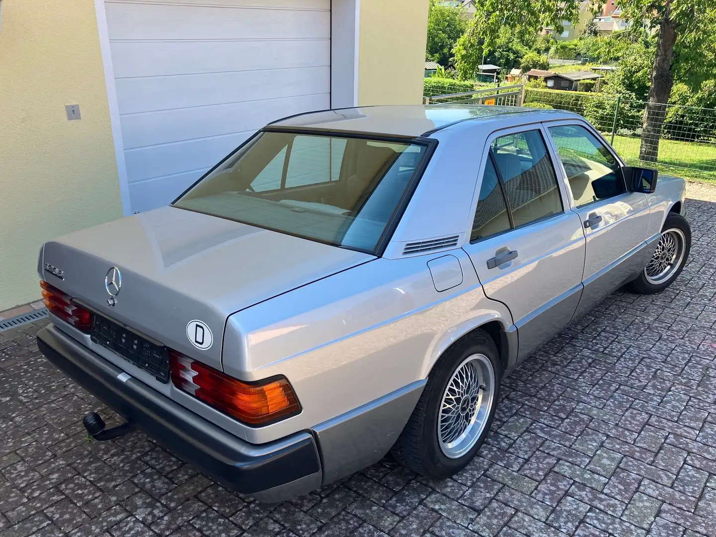 Mercedes-Benz 190 190 E, sehr gepflegt, kein Rost Silver - 2
