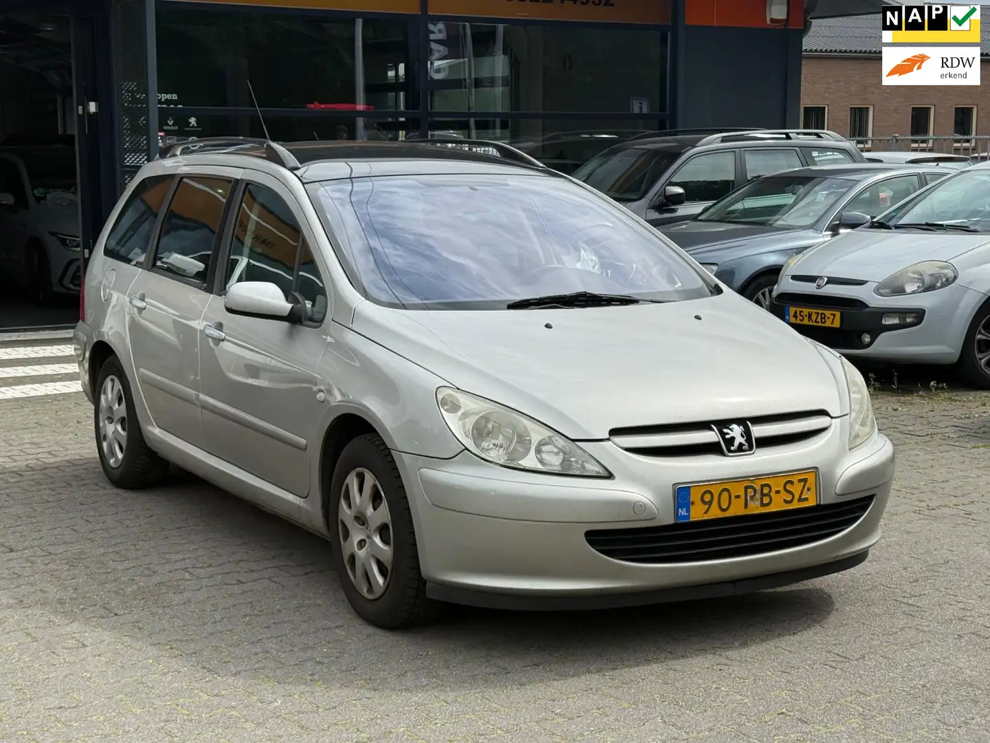 Peugeot 307 SW 1.6 16V Pack 7PERSOONS/APK 6-8-2026/PANO/CRUISE Grijs - 1