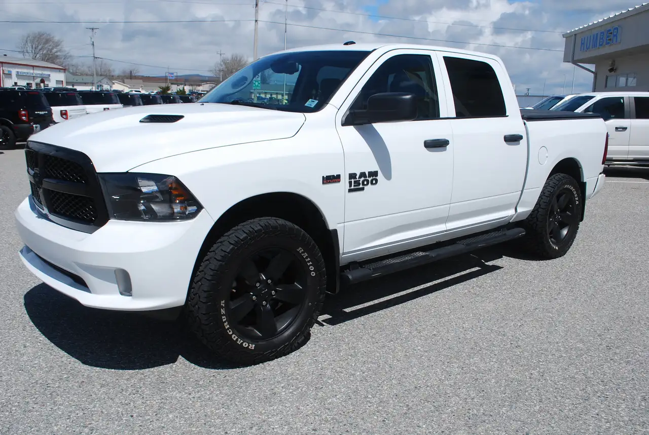 RAM 1500 снимка RAM 1500