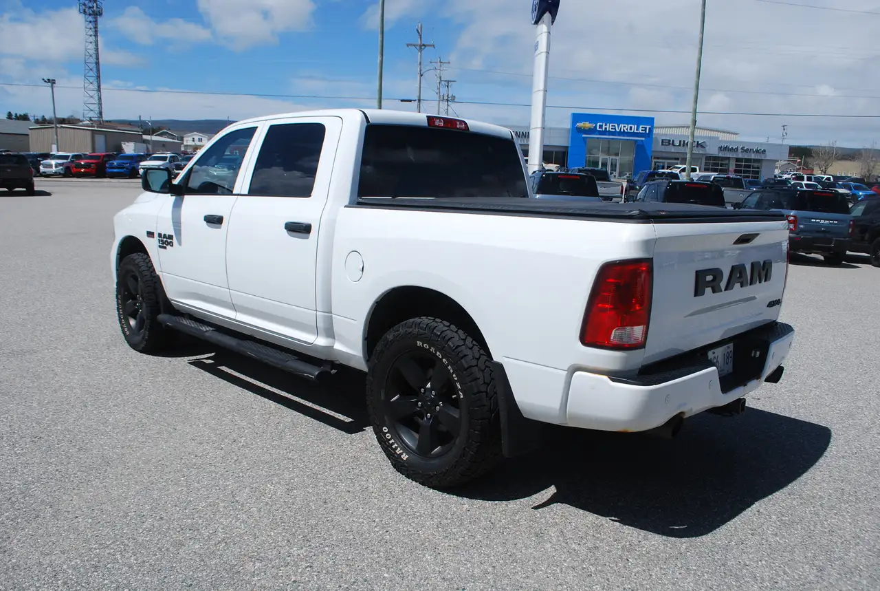 RAM 1500 снимка RAM 1500