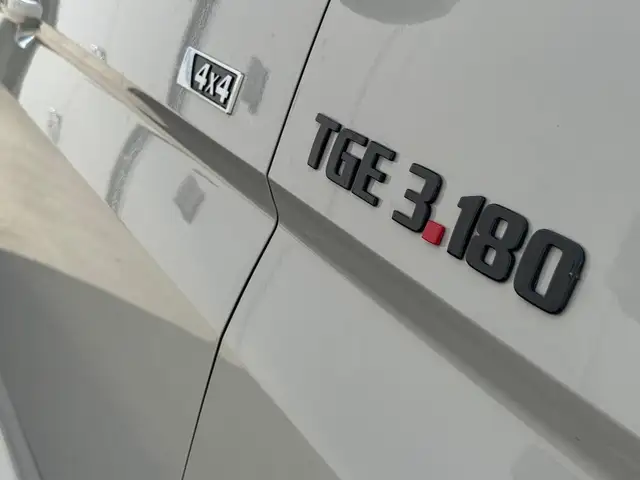 MAN TGE 3.180 Transporter L1H2 4x4 Aut. Professional Ansicht 11