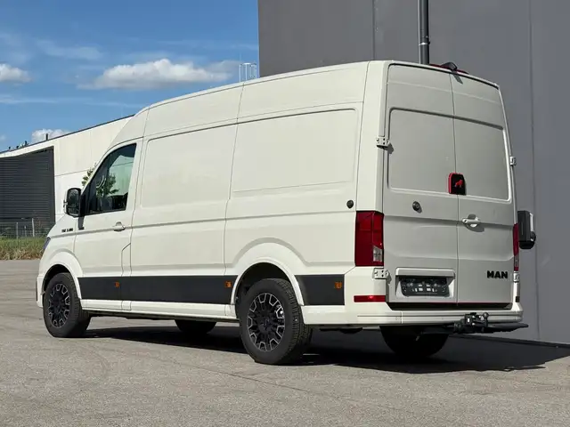 MAN TGE 3.180 Transporter L1H2 4x4 Aut. Professional Ansicht 7
