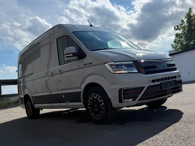 MAN TGE 3.180 Transporter L1H2 4x4 Aut. Professional Ansicht 3