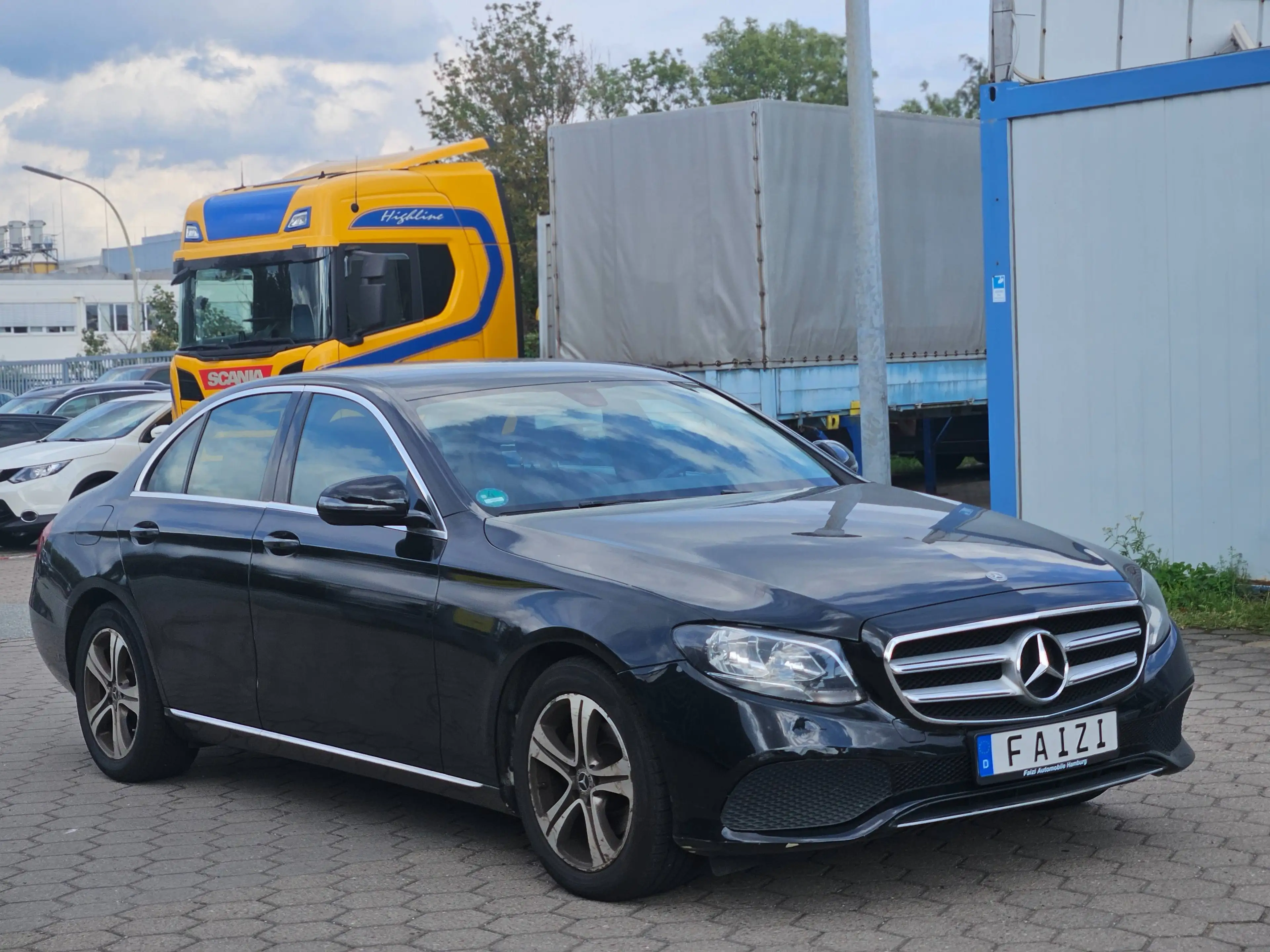 Mercedes-Benz E 200 E 200 d Avantgarde Originalfarbe Schwarz — photo 3