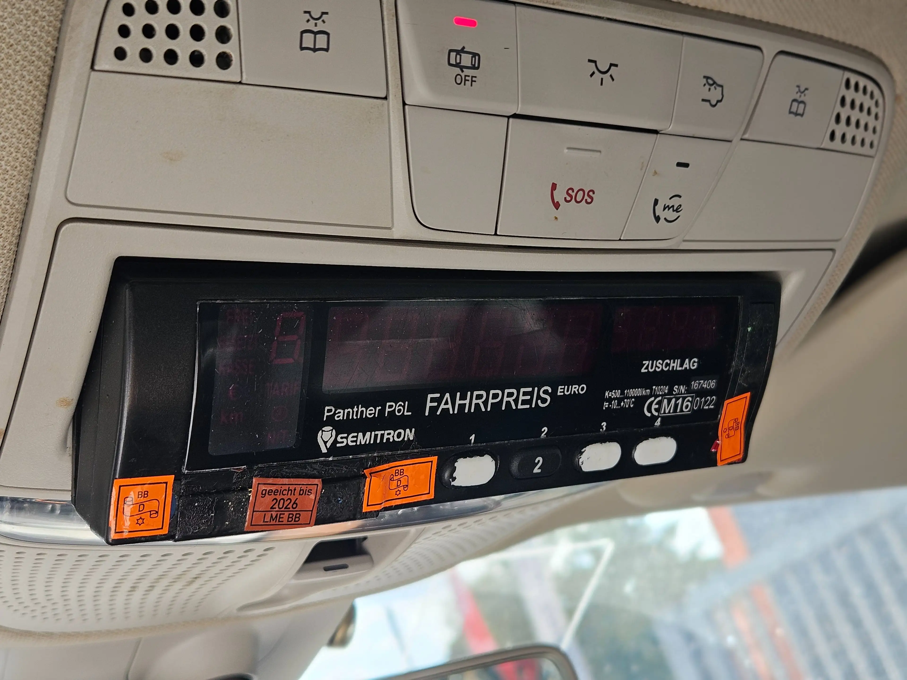 Mercedes-Benz E 200 E 200 d Avantgarde Originalfarbe Schwarz — photo 15
