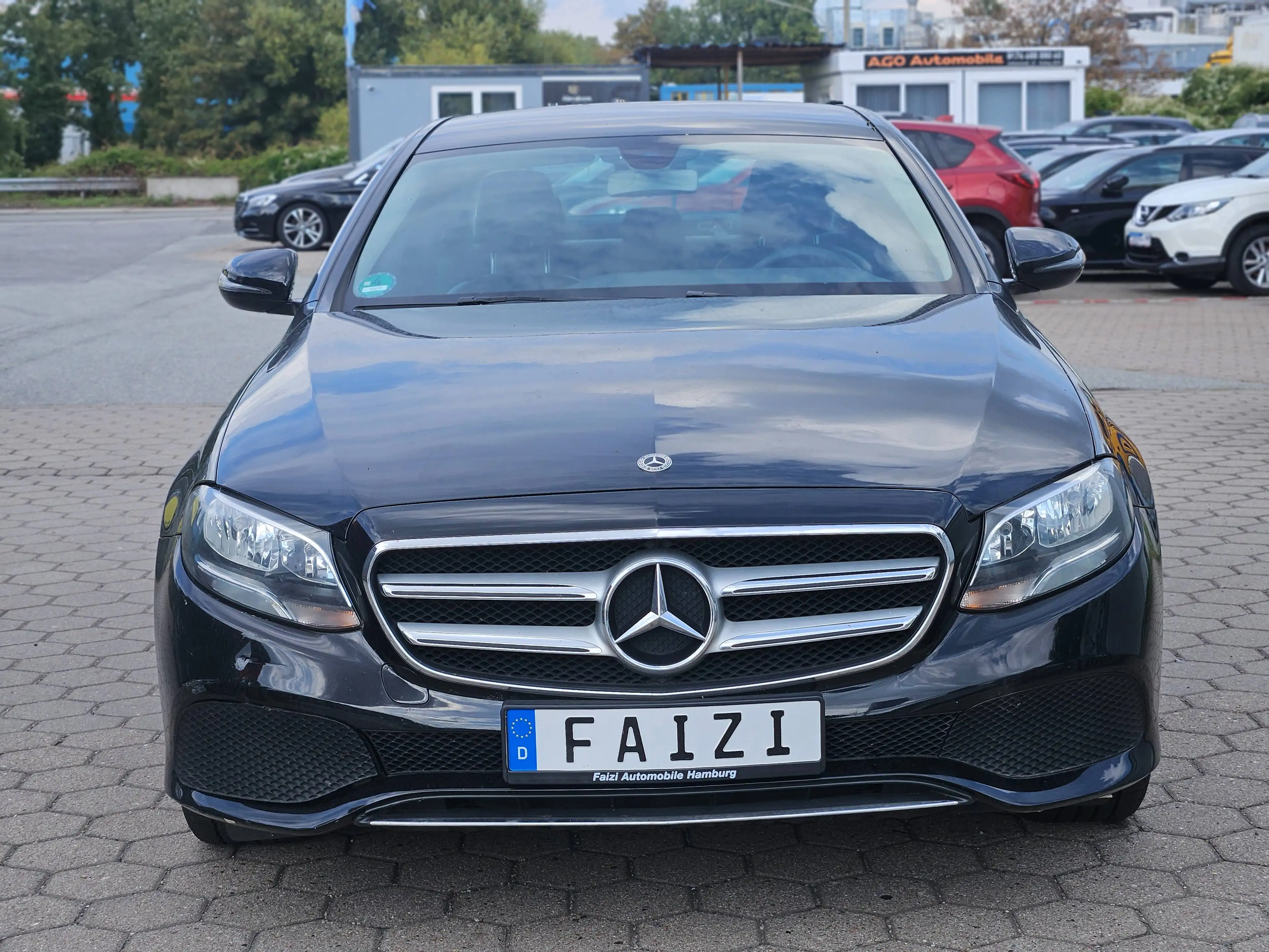 Mercedes-Benz E 200 E 200 d Avantgarde Originalfarbe Schwarz — photo 2