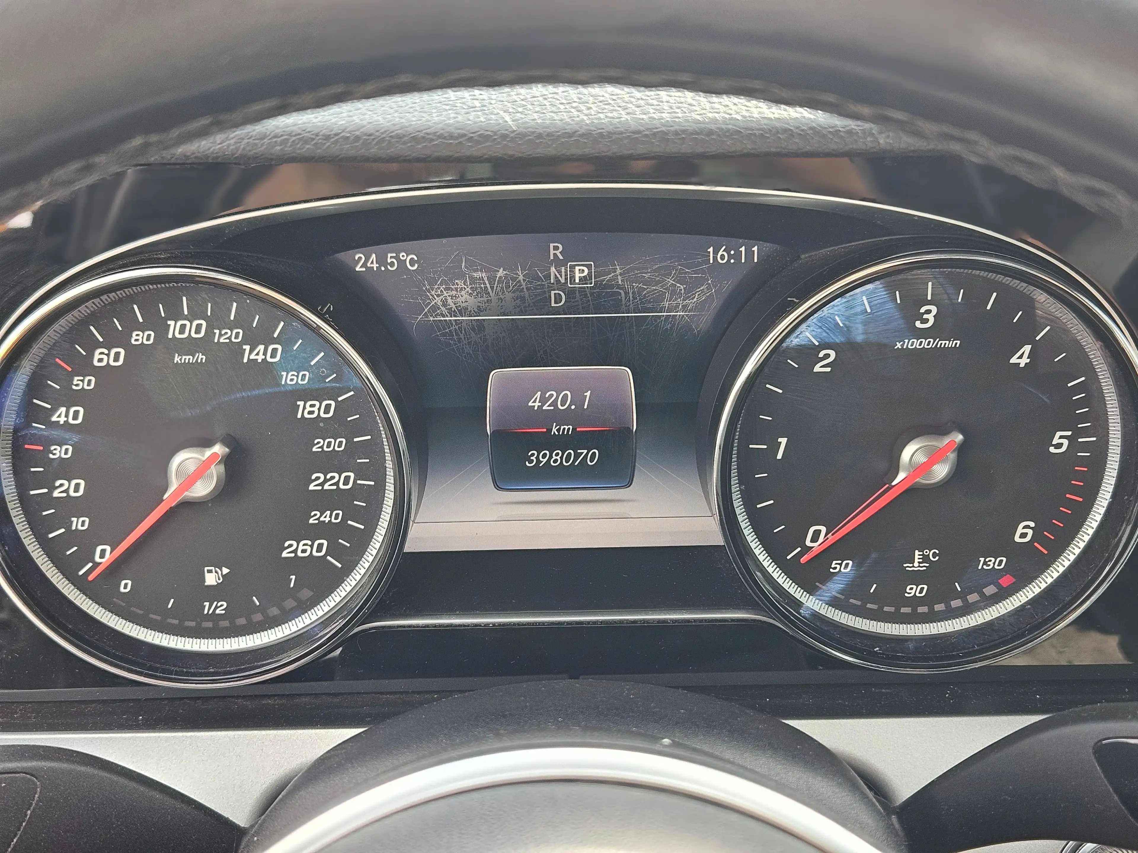 Mercedes-Benz E 200 E 200 d Avantgarde Originalfarbe Schwarz — photo 9