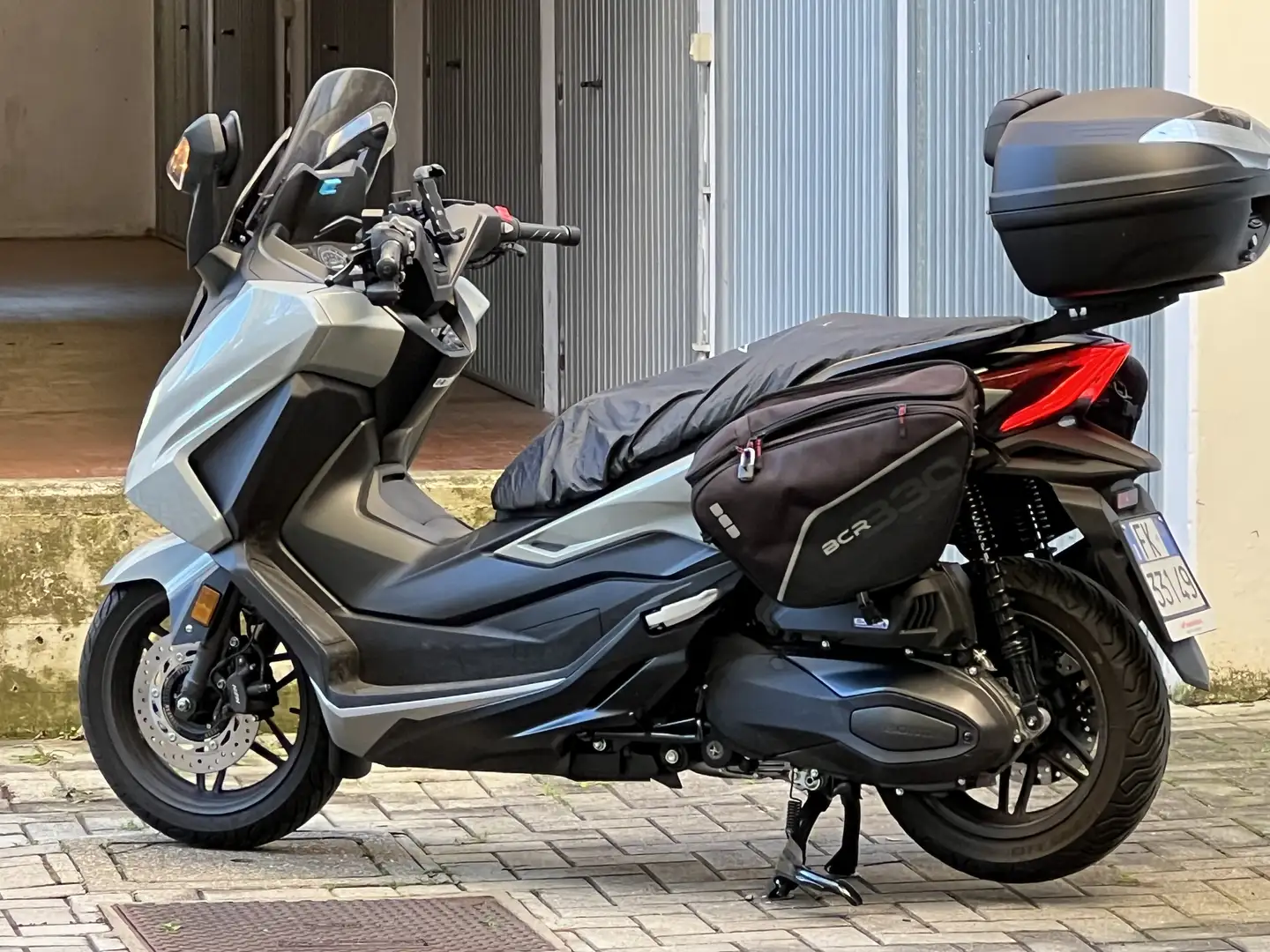 Honda Forza 350 deluxe - 1