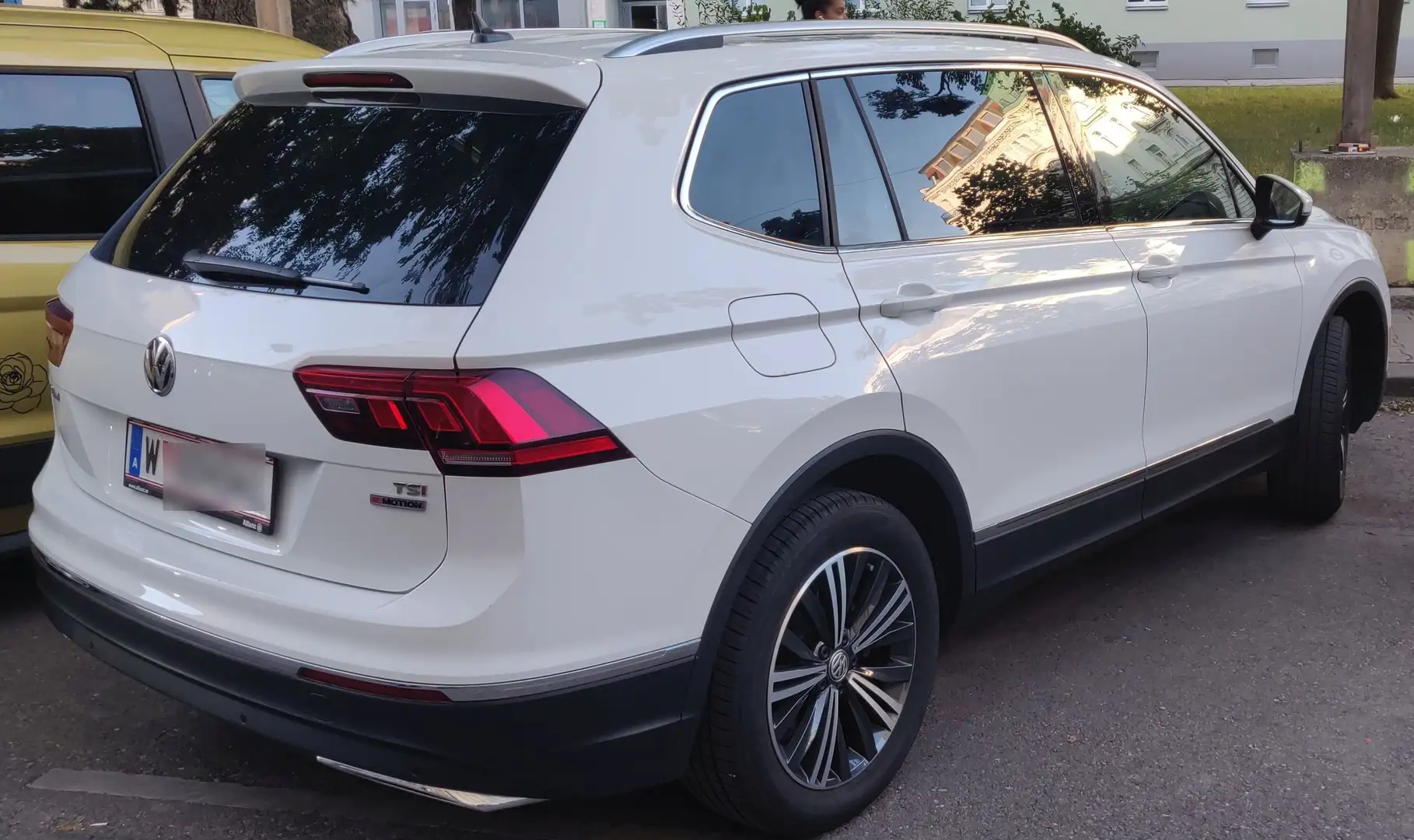 Volkswagen Tiguan Allspace Tiguan 2,0 TSI 4Motion Allspace Highline Plus Weiß - 2