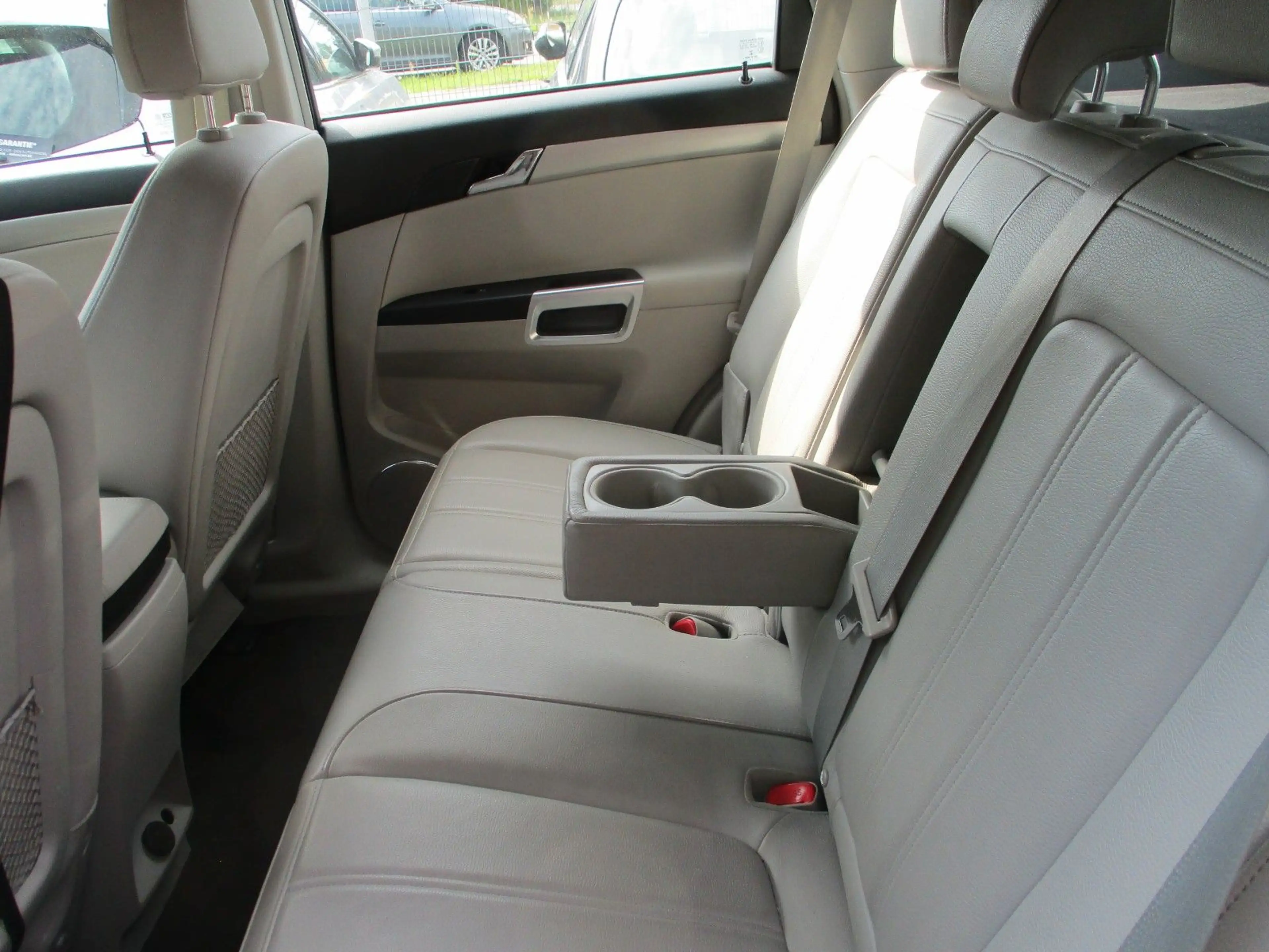 Opel Antara Cosmo 4x4 — photo 11