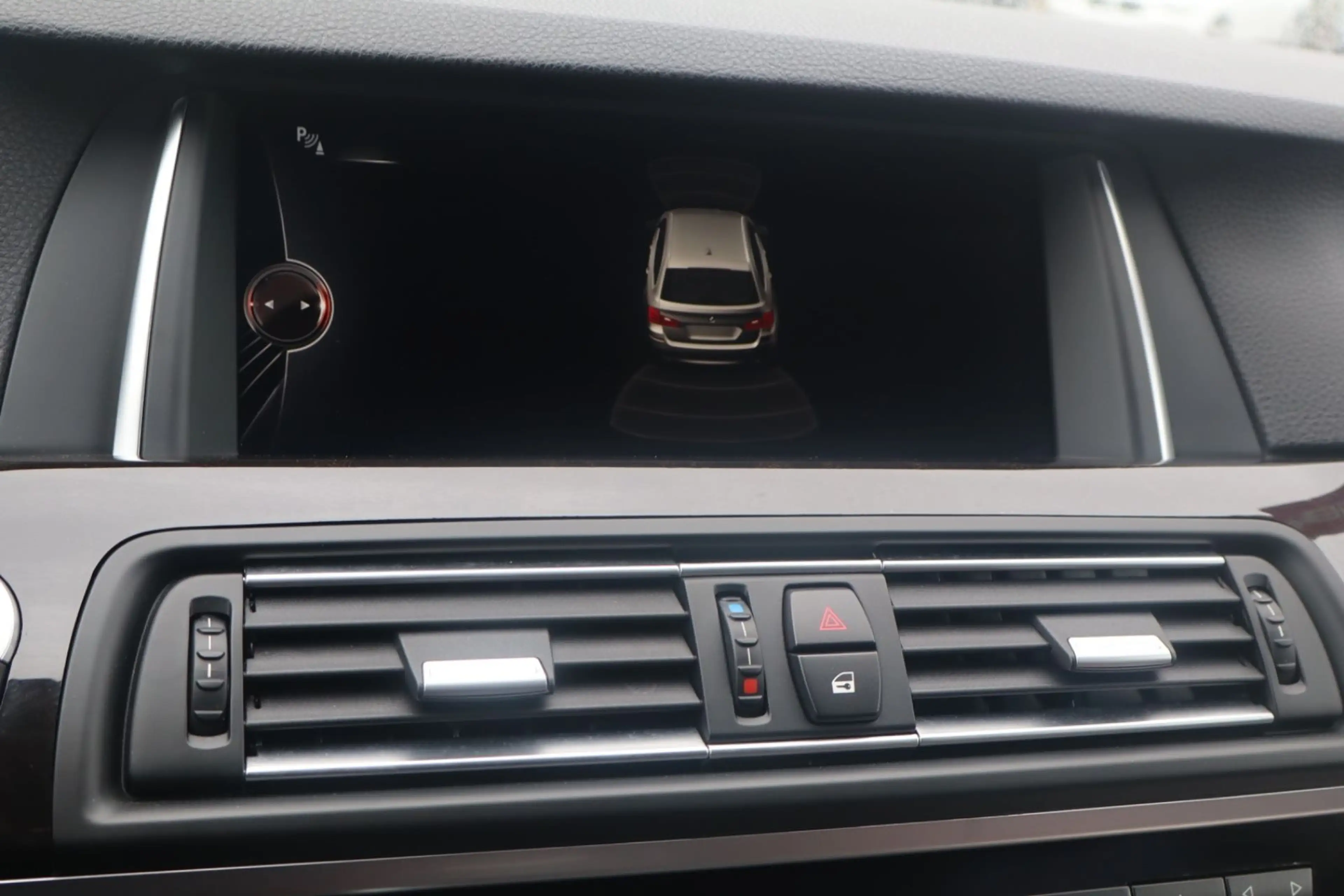 BMW 520 d Touring xDrive GARANTIE*AUTOMATIK*TüvNeu — photo 7