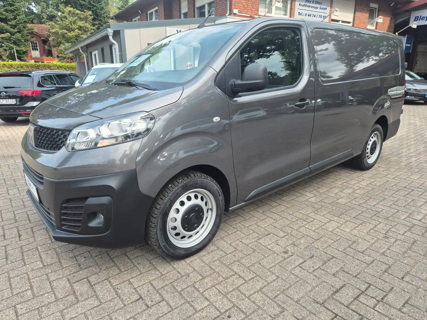 Fiat Scudo L3 Professional 2.0 145 MT6, NAVI Gris - 1