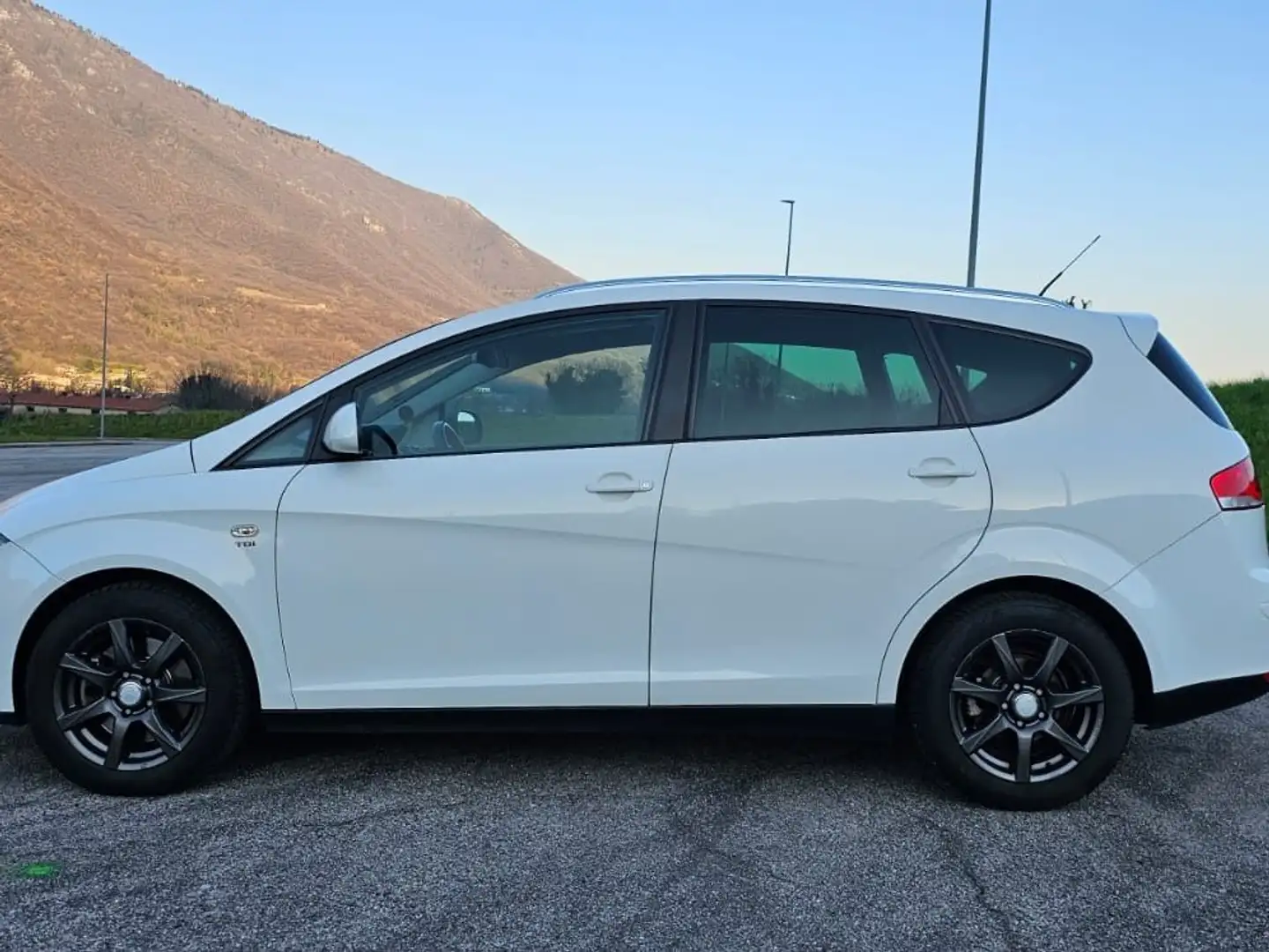 SEAT Altea XL 2.0 Tdi 170 Cv Style Fehér - 2