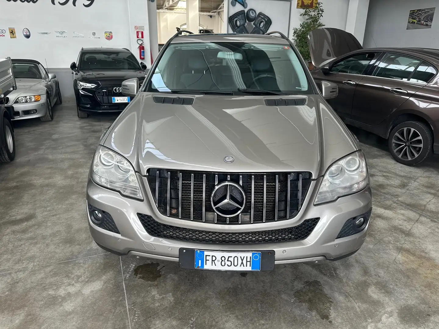 Mercedes-Benz ML 320 ML 320 cdi Sport auto Grigio - 1