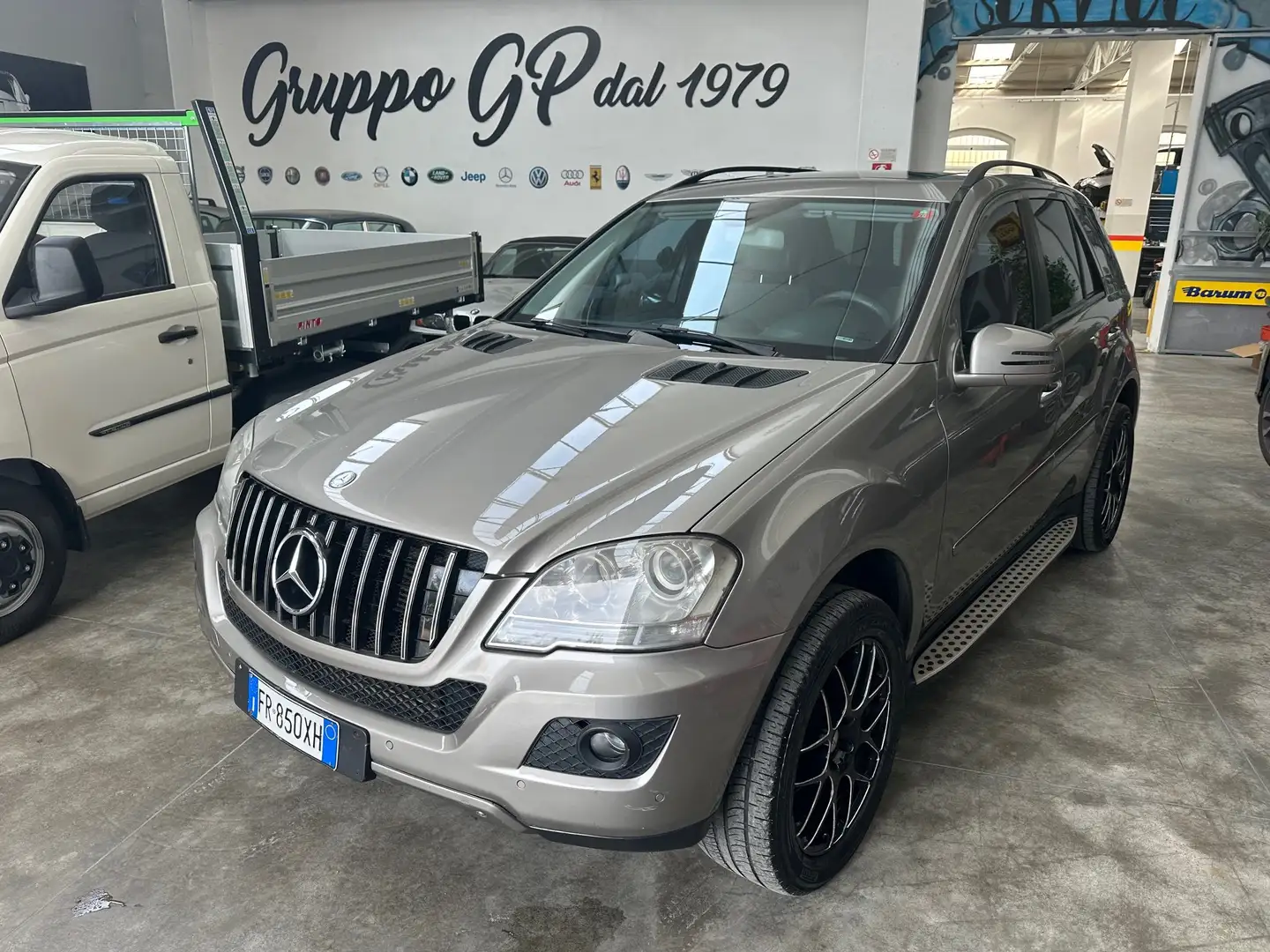 Mercedes-Benz ML 320 ML 320 cdi Sport auto Grigio - 2