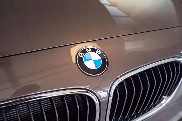 BMW 1 Series view 9