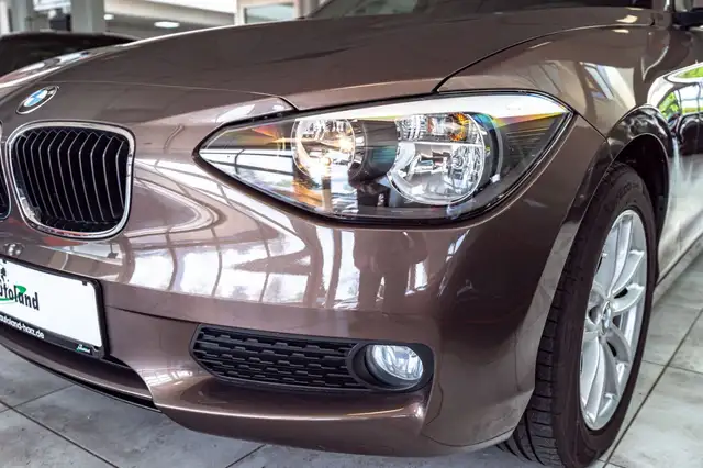BMW 1 Series view 11