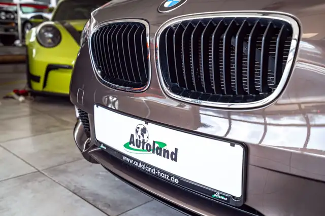 BMW 1 Series view 10
